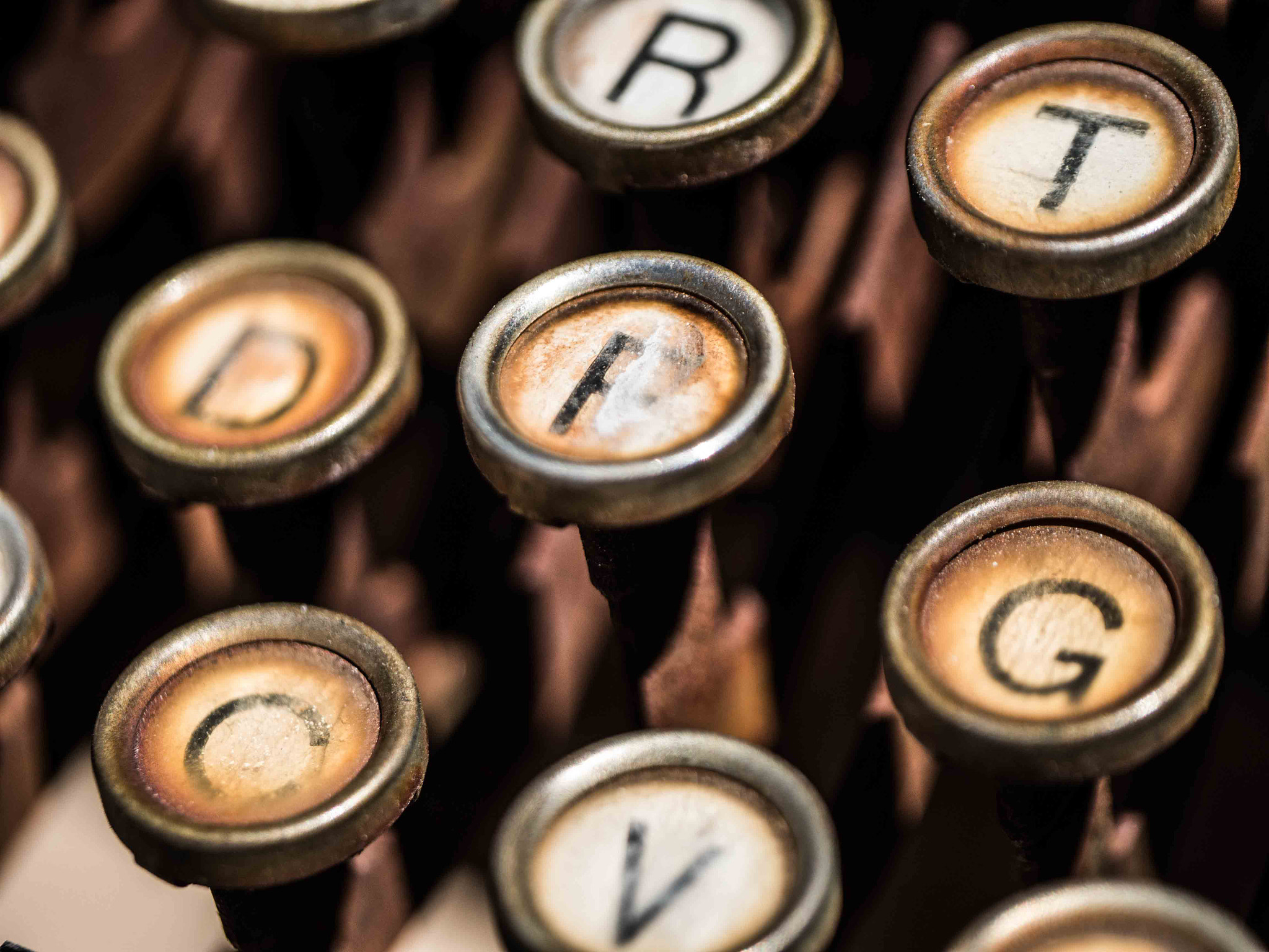 Panasonic Leica DG Macro-Elmarit 45mm F2.8 ASPH OIS sample photo. Type writer keys photography