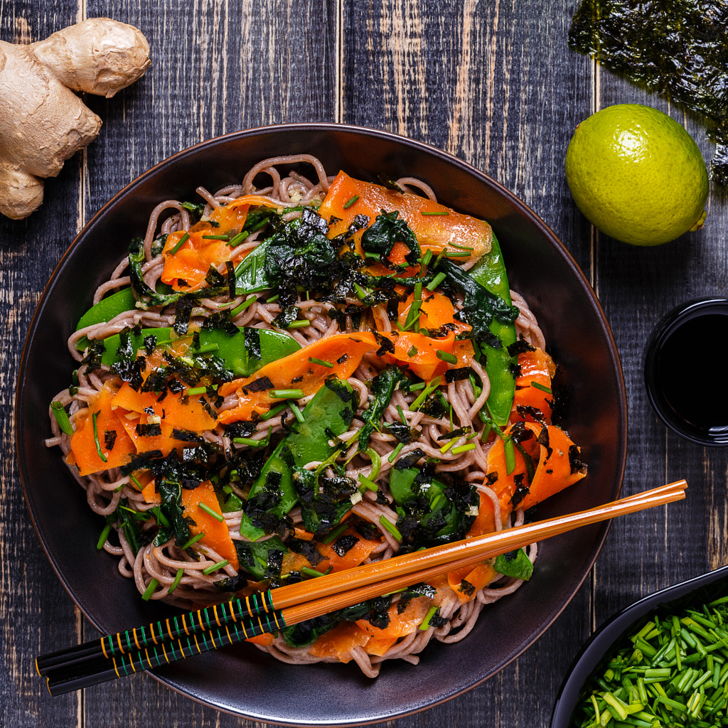 Soba noodles with vegetables and seaweed. by Tatiana Bralnina on 500px.com