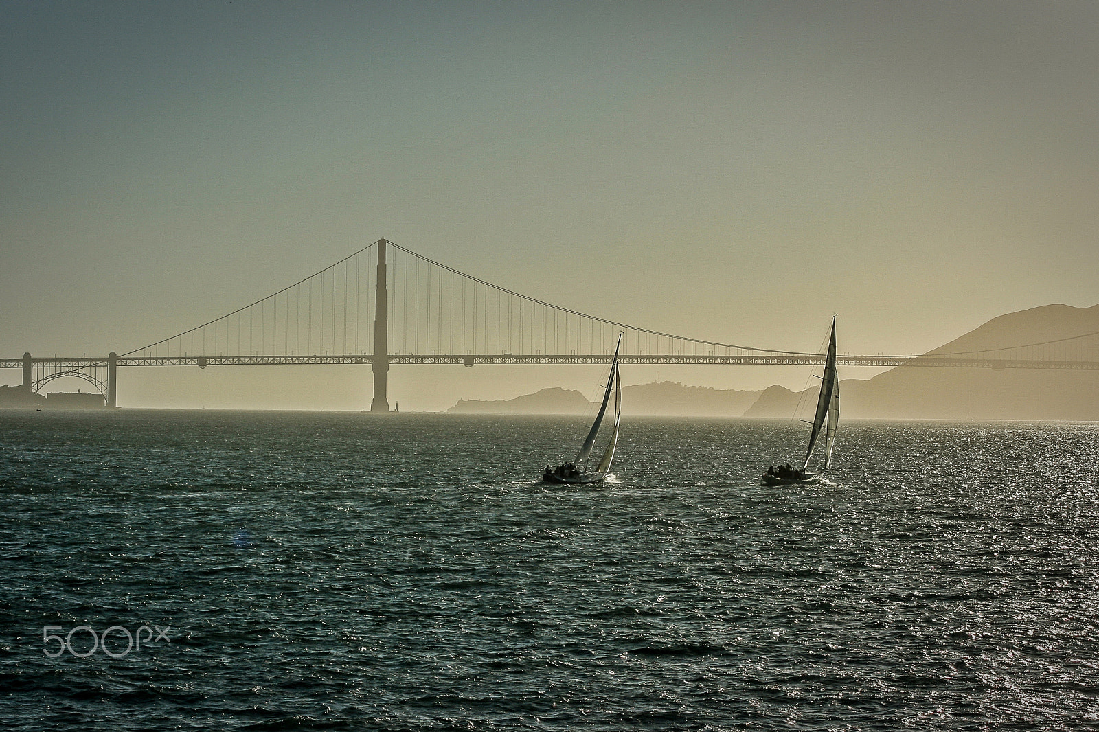 Sigma 55-200mm f/4-5.6 DC sample photo. Sailing away (san francisco, ca, usa) photography