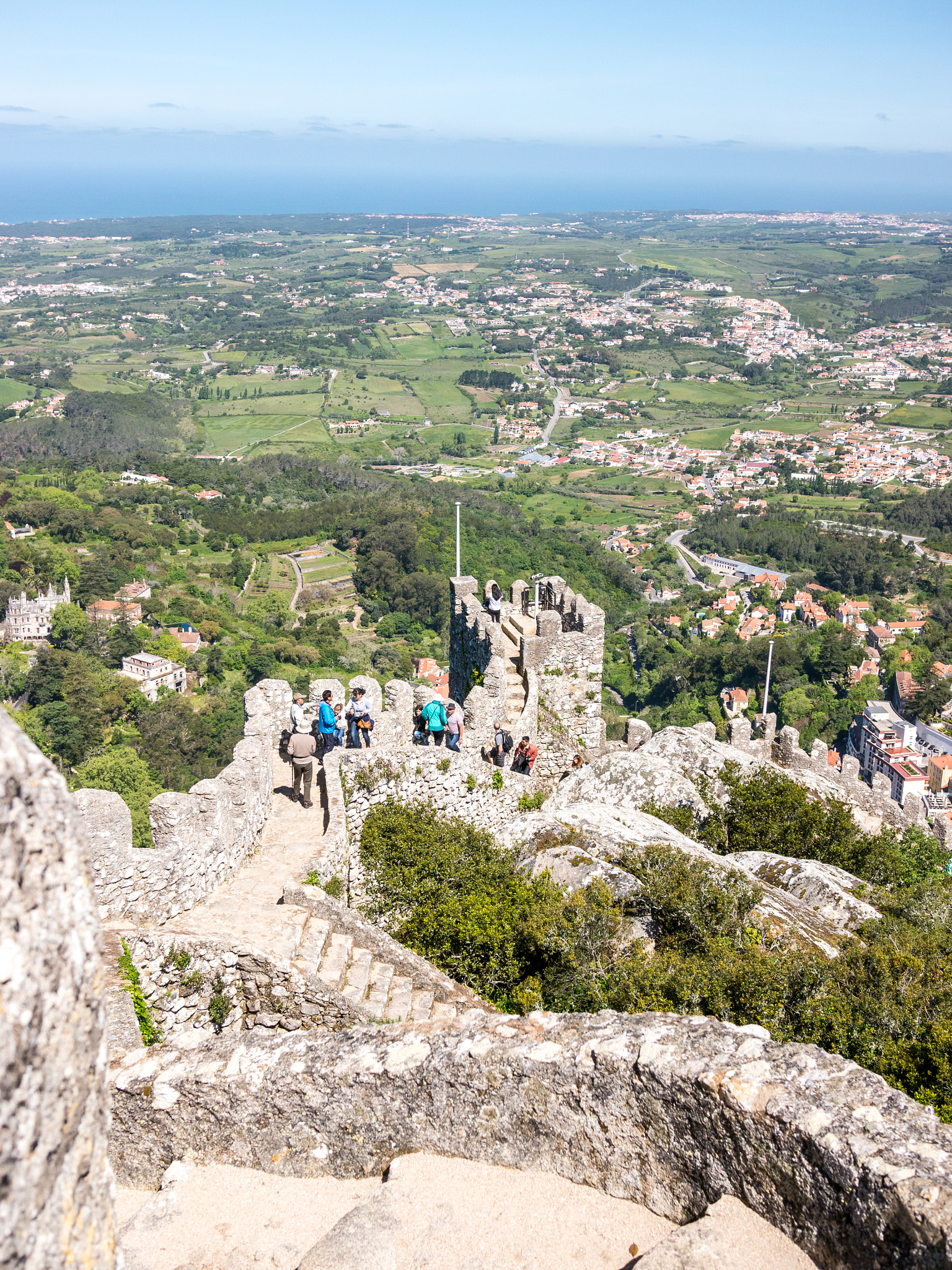 Panasonic Lumix DMC-G5 + Panasonic Lumix G 20mm F1.7 ASPH sample photo. From the top of the castle photography