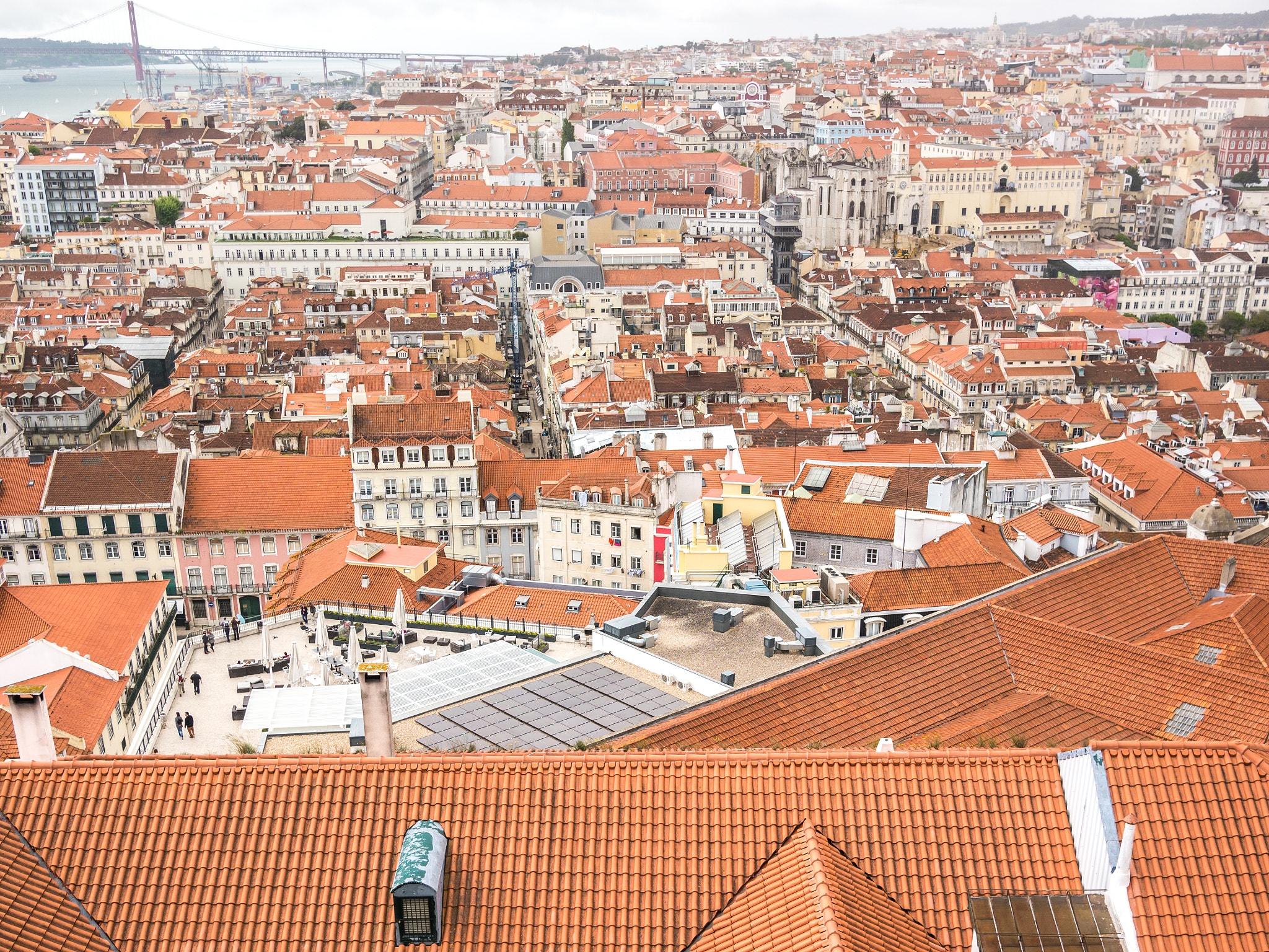 Panasonic Lumix DMC-G5 + Panasonic Lumix G 20mm F1.7 ASPH sample photo. The lisbon roofs photography