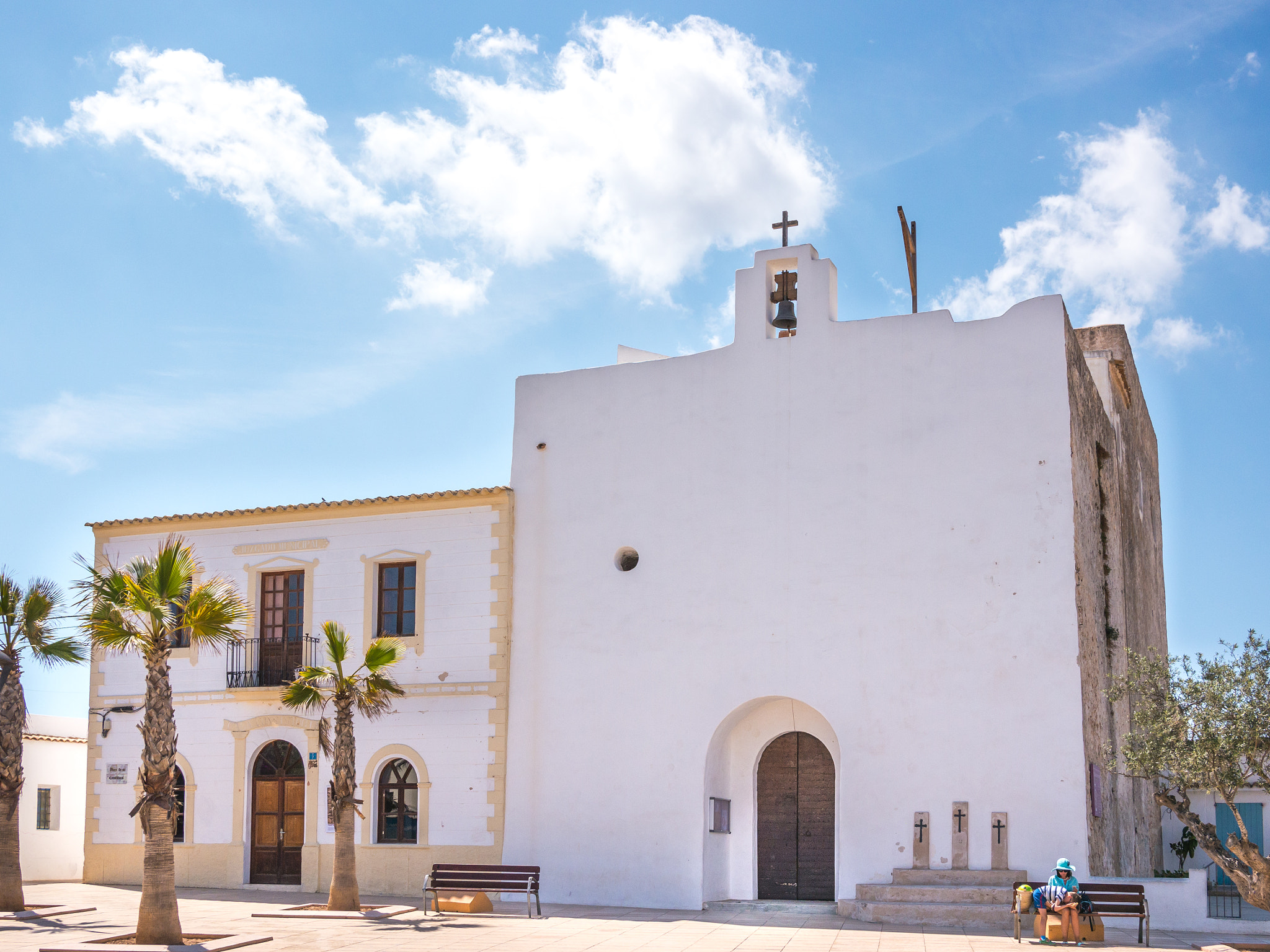 Panasonic Lumix DMC-G5 + Panasonic Lumix G 20mm F1.7 ASPH sample photo. A church in formentera photography