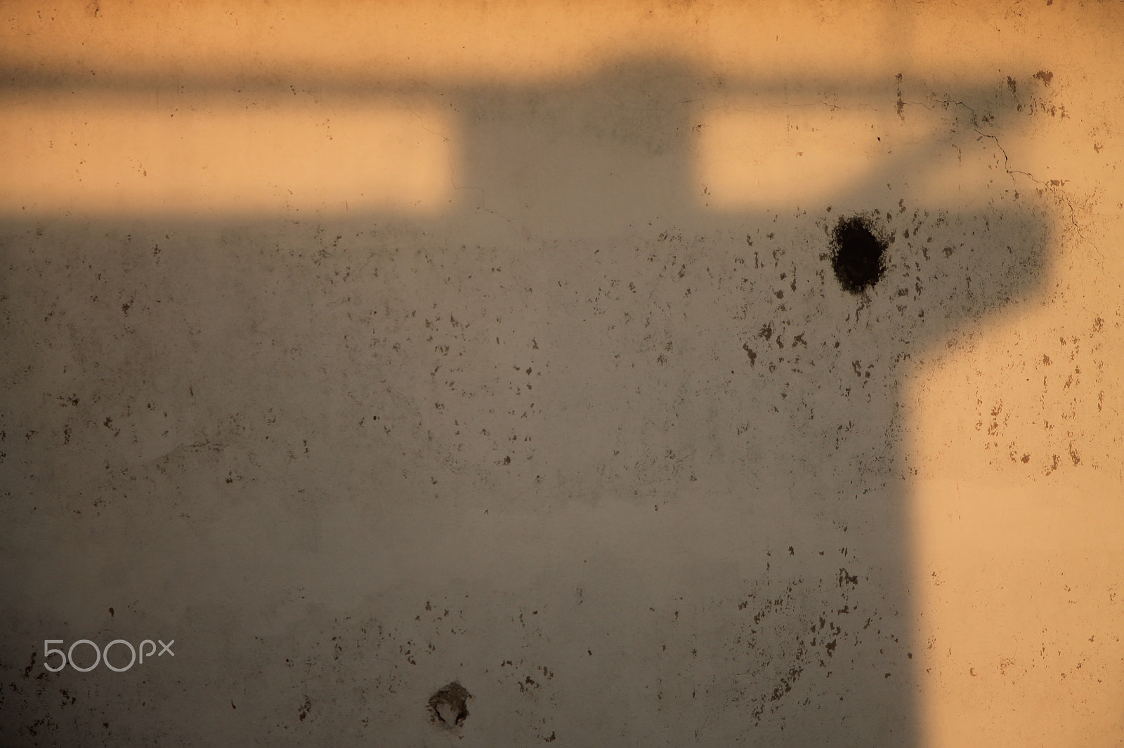 Canon EF-S 18-135mm F3.5-5.6 IS STM sample photo. Shadow on the wall photography