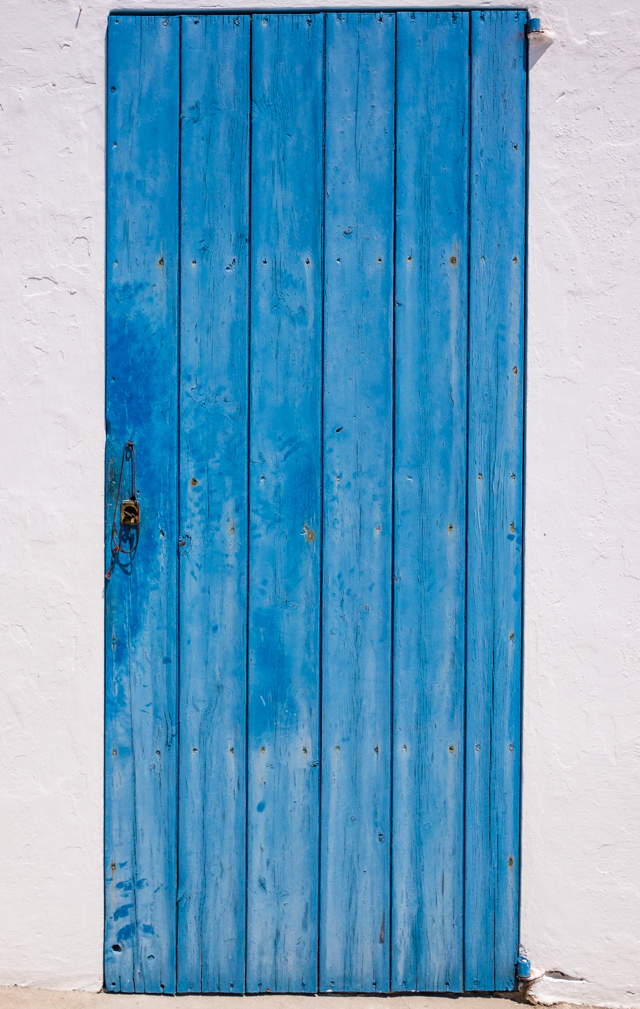 Panasonic Lumix DMC-G5 + Panasonic Lumix G 20mm F1.7 ASPH sample photo. The blue door photography