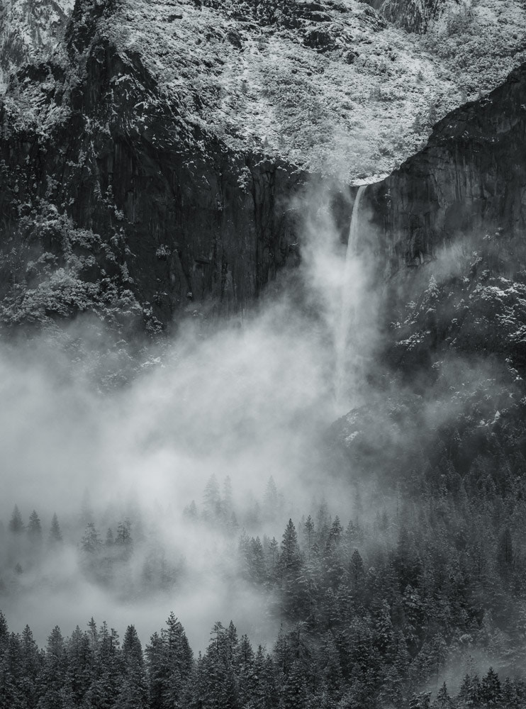 Olympus OM-D E-M10 sample photo. Misty thrust photography