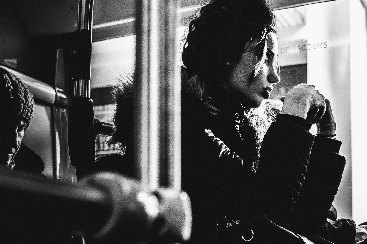 Olympus OM-D E-M10 II + LUMIX G 20/F1.7 II sample photo. Lost in thought photography