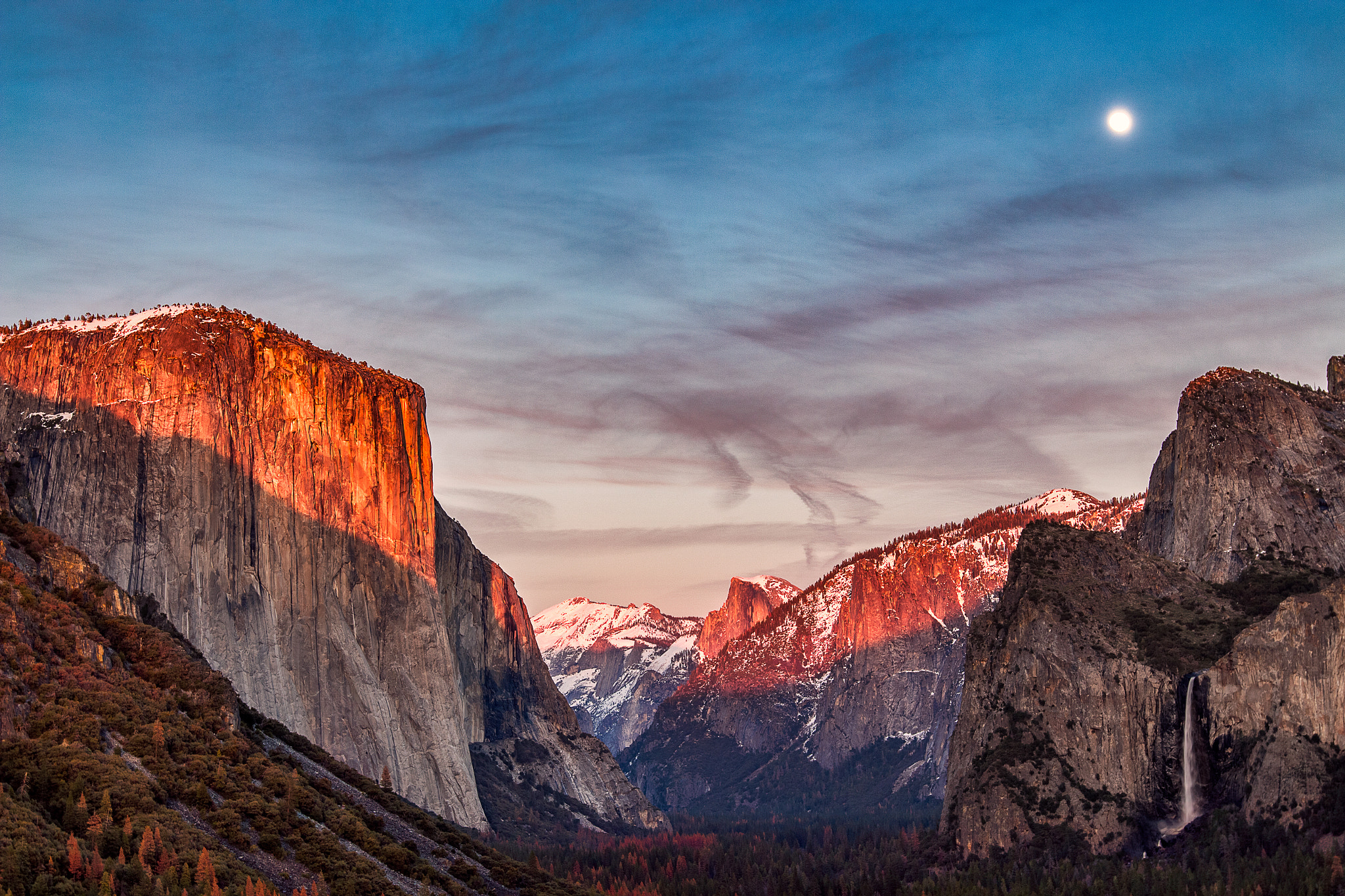 Canon EF 16-35mm F2.8L II USM sample photo. The capitan, the valley and the moon photography