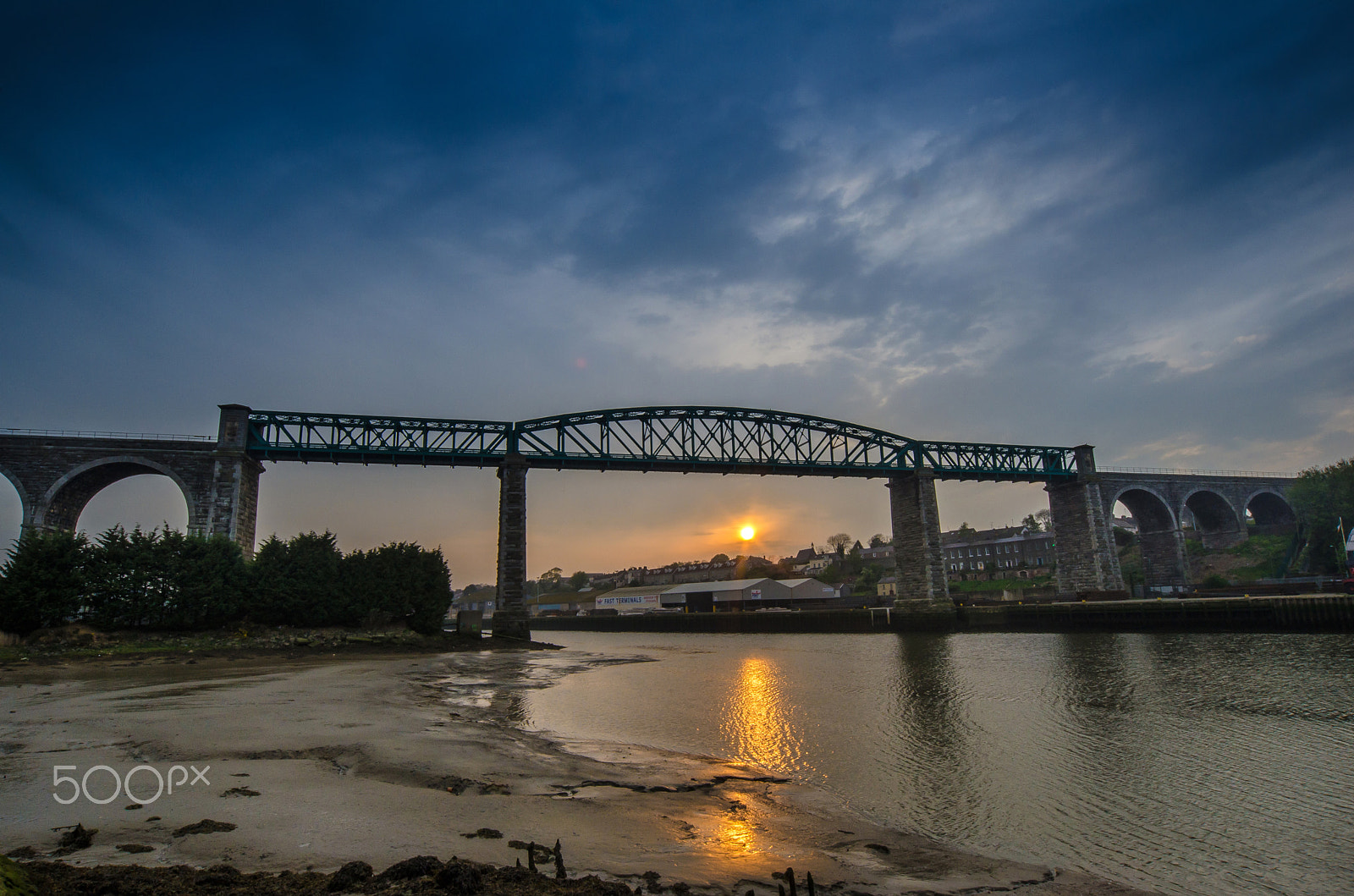 Nikon D7000 + Sigma 12-24mm F4.5-5.6 EX DG Aspherical HSM sample photo. Sunset under the boyne viaduct, drogheda photography