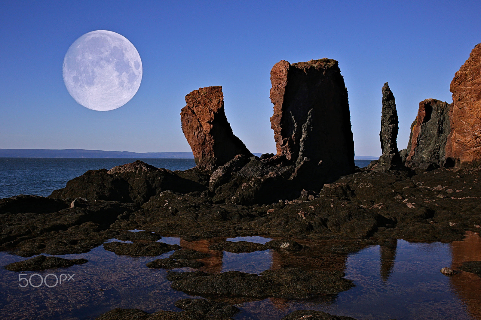 Canon EOS 6D + Canon EF 22-55mm f/4-5.6 USM sample photo. Pinnacles and moon eatonville nova scotia photography