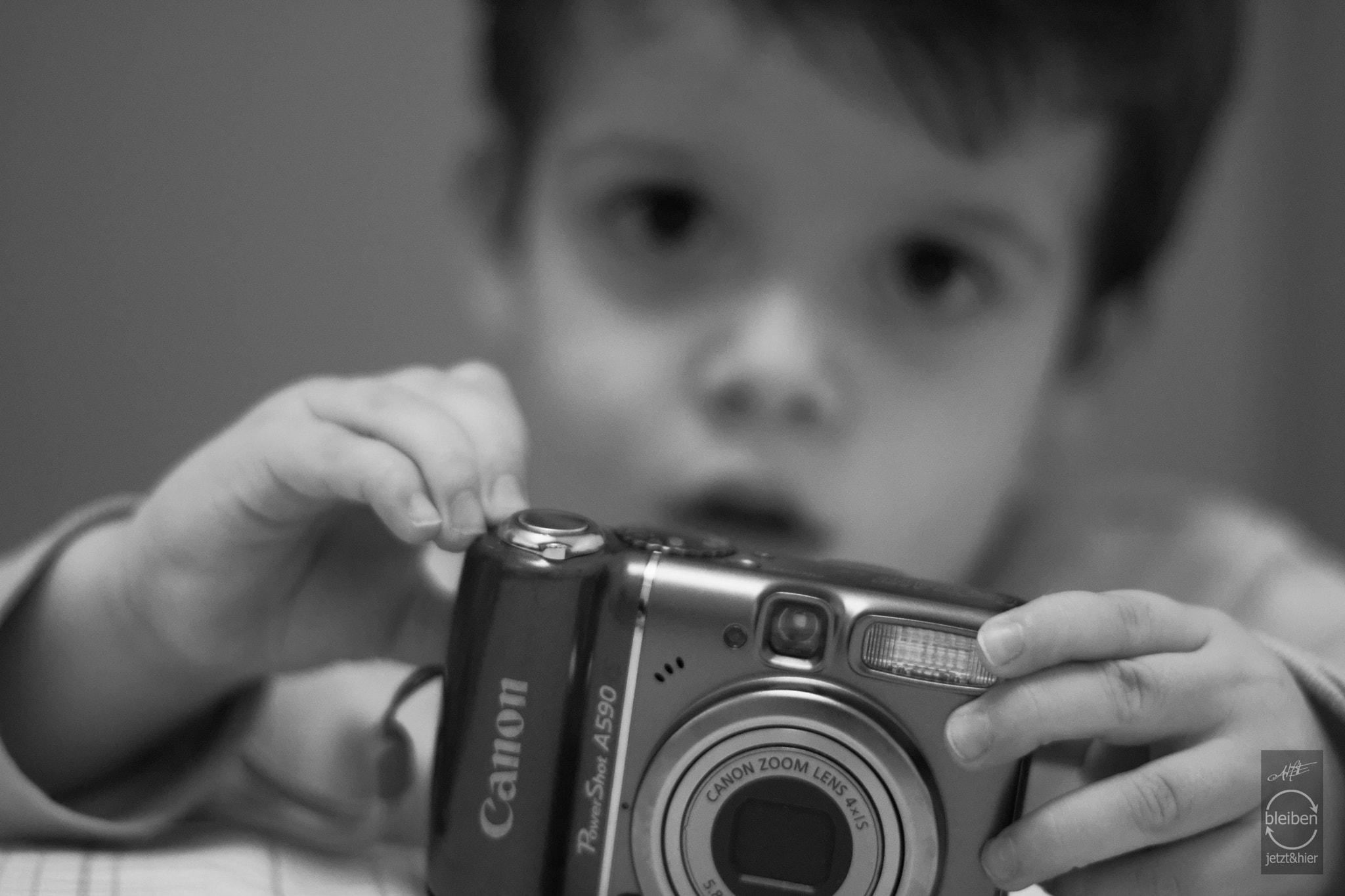 Canon EOS M3 + Canon EF 50mm f/1.8 sample photo. Little photographer: prepare ... photography