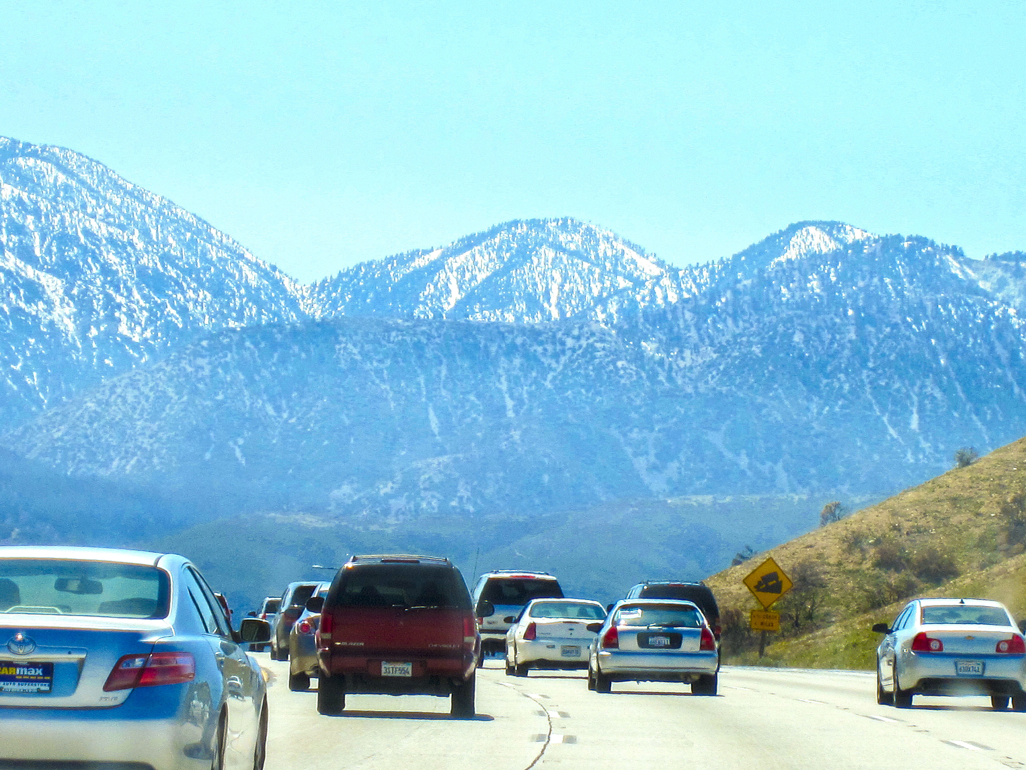 Canon PowerShot ELPH 300 HS (IXUS 220 HS / IXY 410F) sample photo. Highway - california photography
