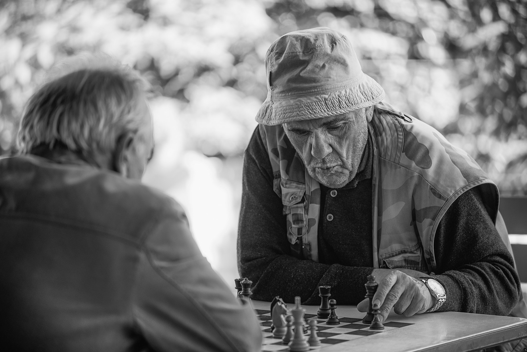 AF-S Zoom-Nikkor 80-200mm f/2.8D IF-ED sample photo. Chess players photography