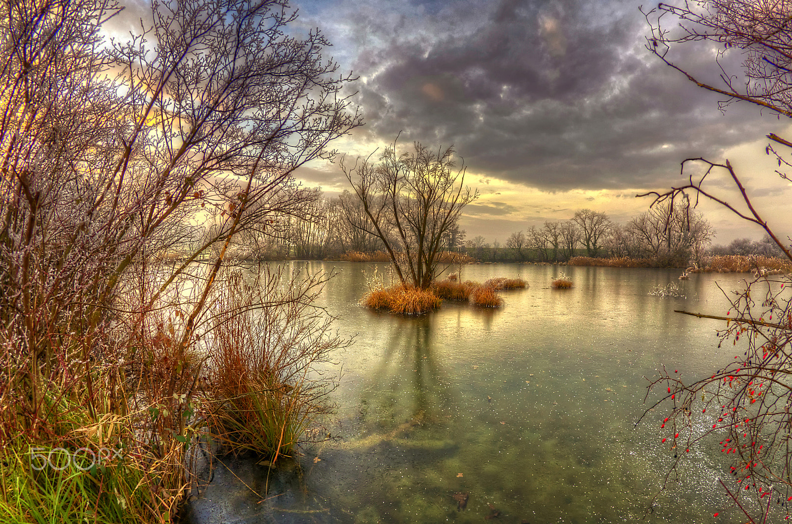 Pentax K-5 sample photo. Dawn on frozen lake photography