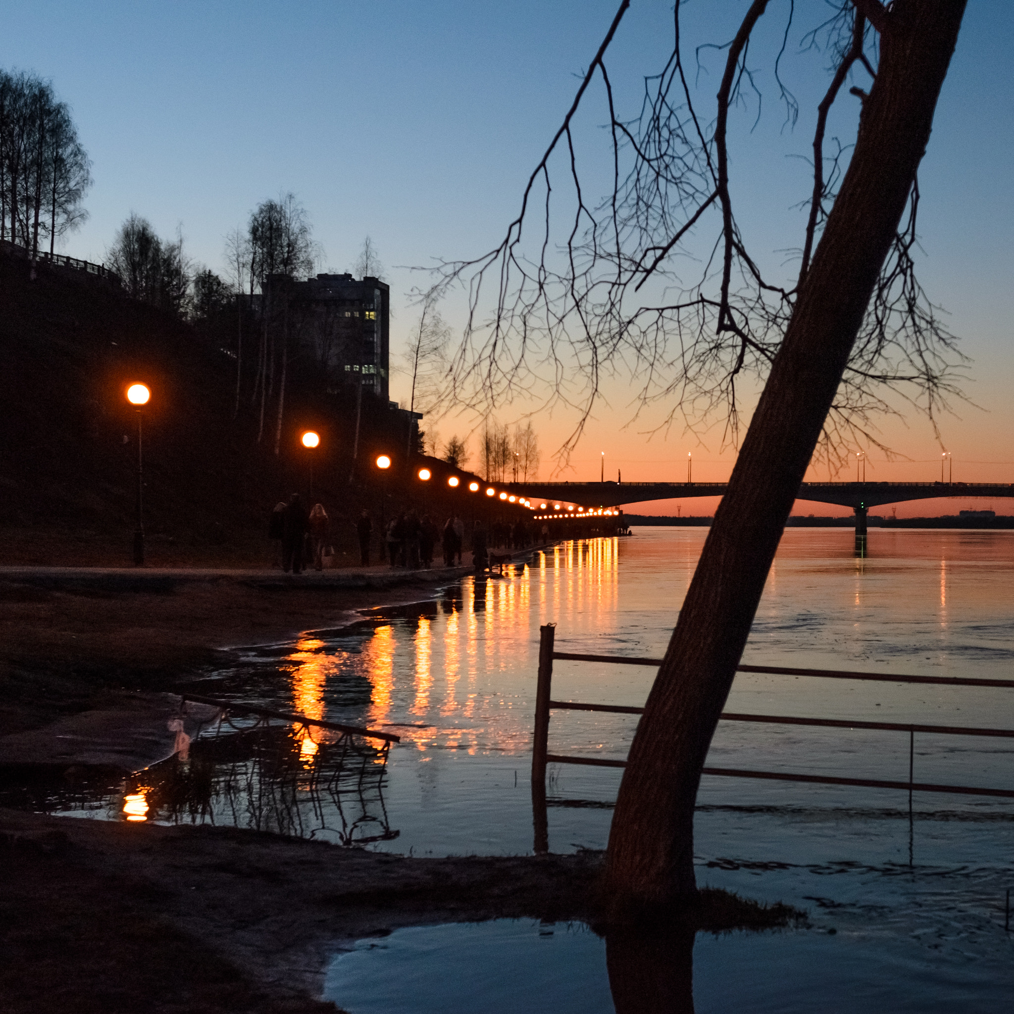 Nikon D7000 + Nikon AF-S Nikkor 28mm F1.8G sample photo. Половодье на Вятке photography