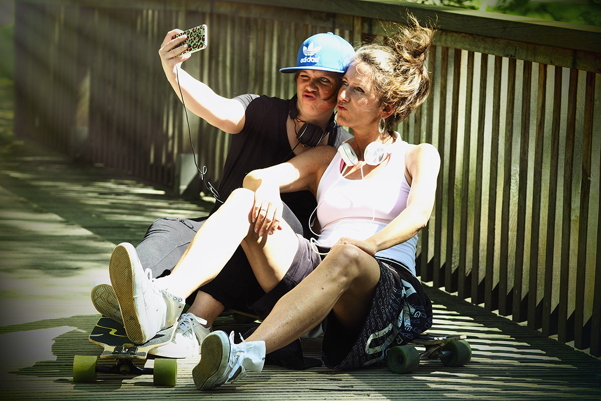 Olympus OM-D E-M5 II + Olympus M.Zuiko Digital ED 75mm F1.8 sample photo. Stop for selfies ... photography