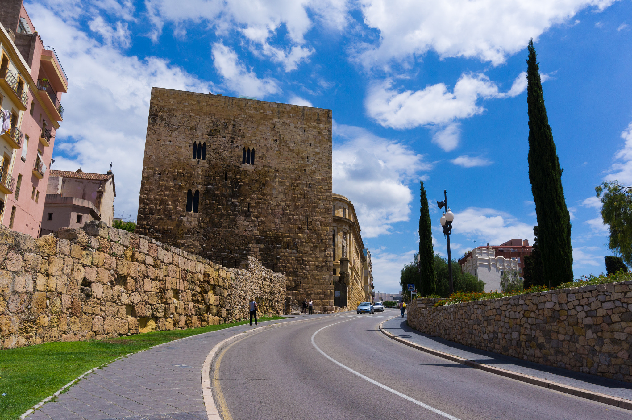 Sony Alpha NEX-5N + Sony E 10-18mm F4 OSS sample photo. Spain. tarragona. photography
