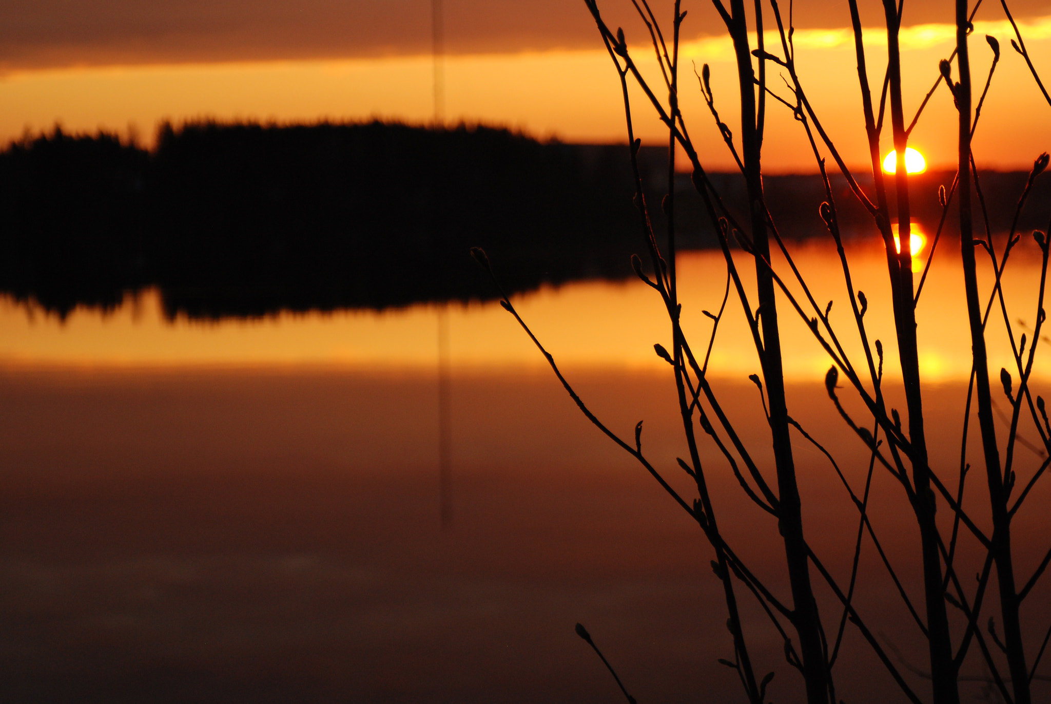 Nikon D80 + AF Zoom-Nikkor 28-105mm f/3.5-4.5D IF sample photo. Lake porovesi sunset photography
