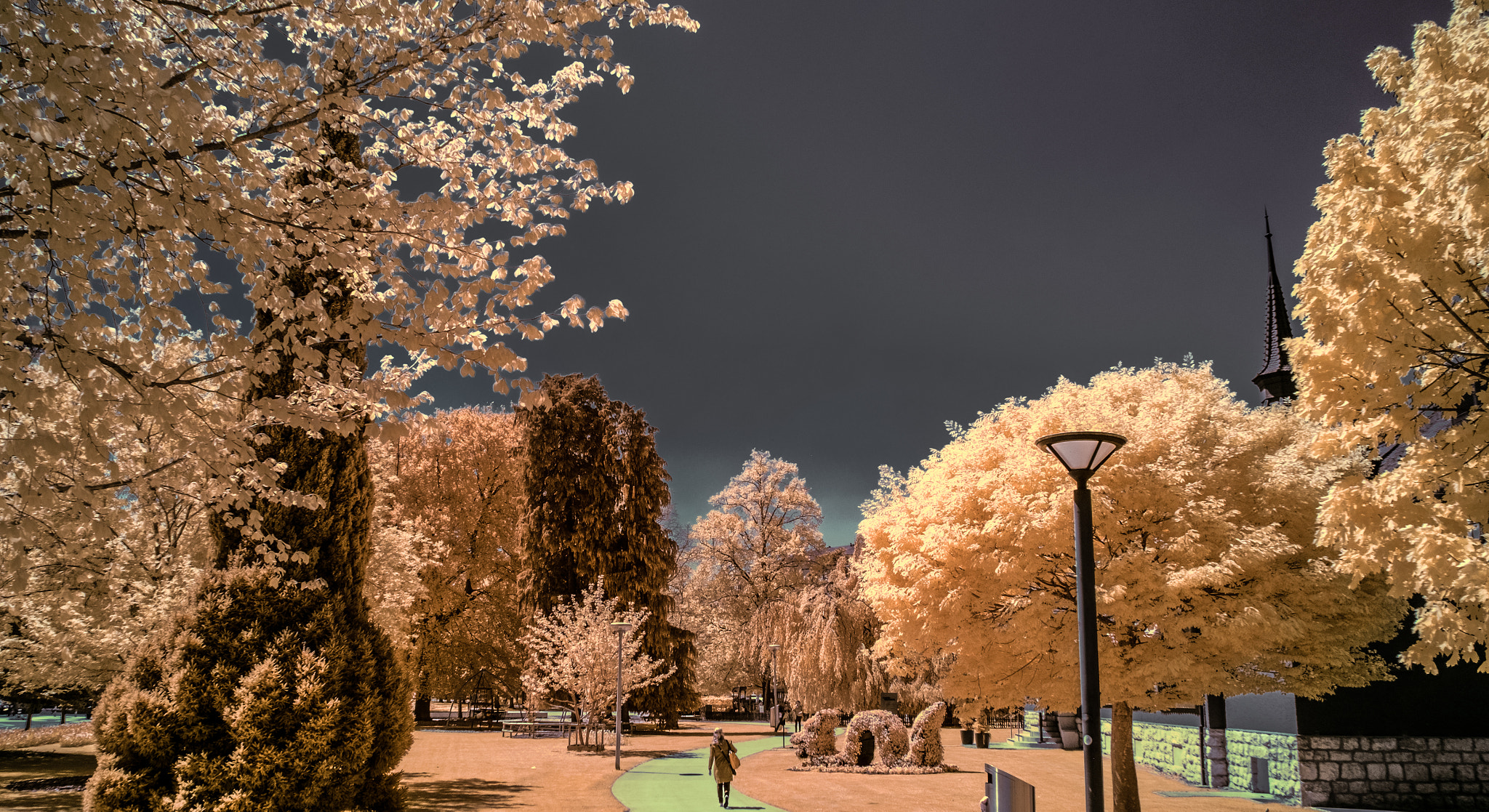 Fujifilm X-E1 + Fujifilm XF 18-135mm F3.5-5.6 R LM OIS WR sample photo. ...notassmallasonemightthink... photography