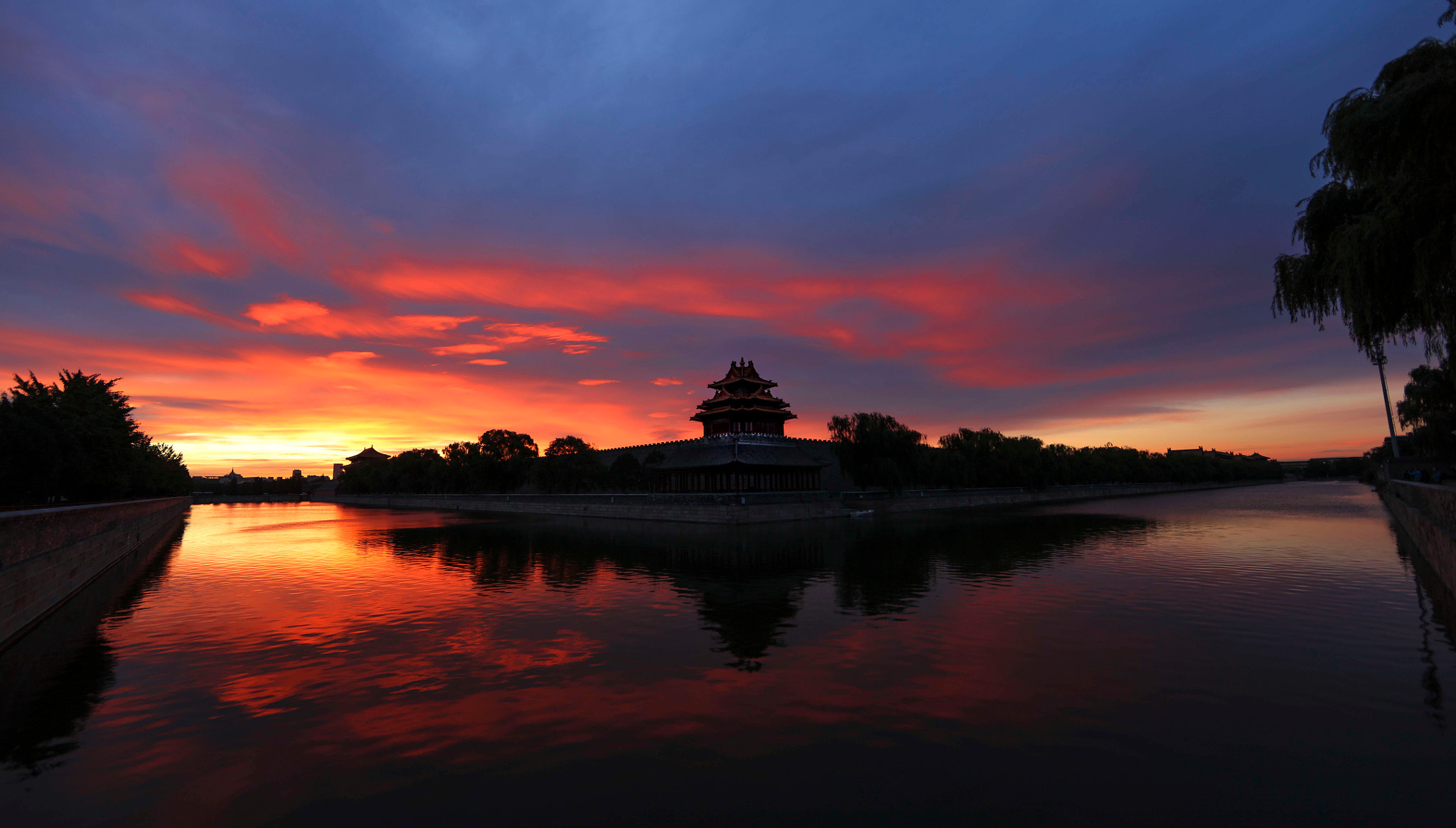 Canon EF 14mm F2.8L II USM sample photo. 故宫角楼 photography