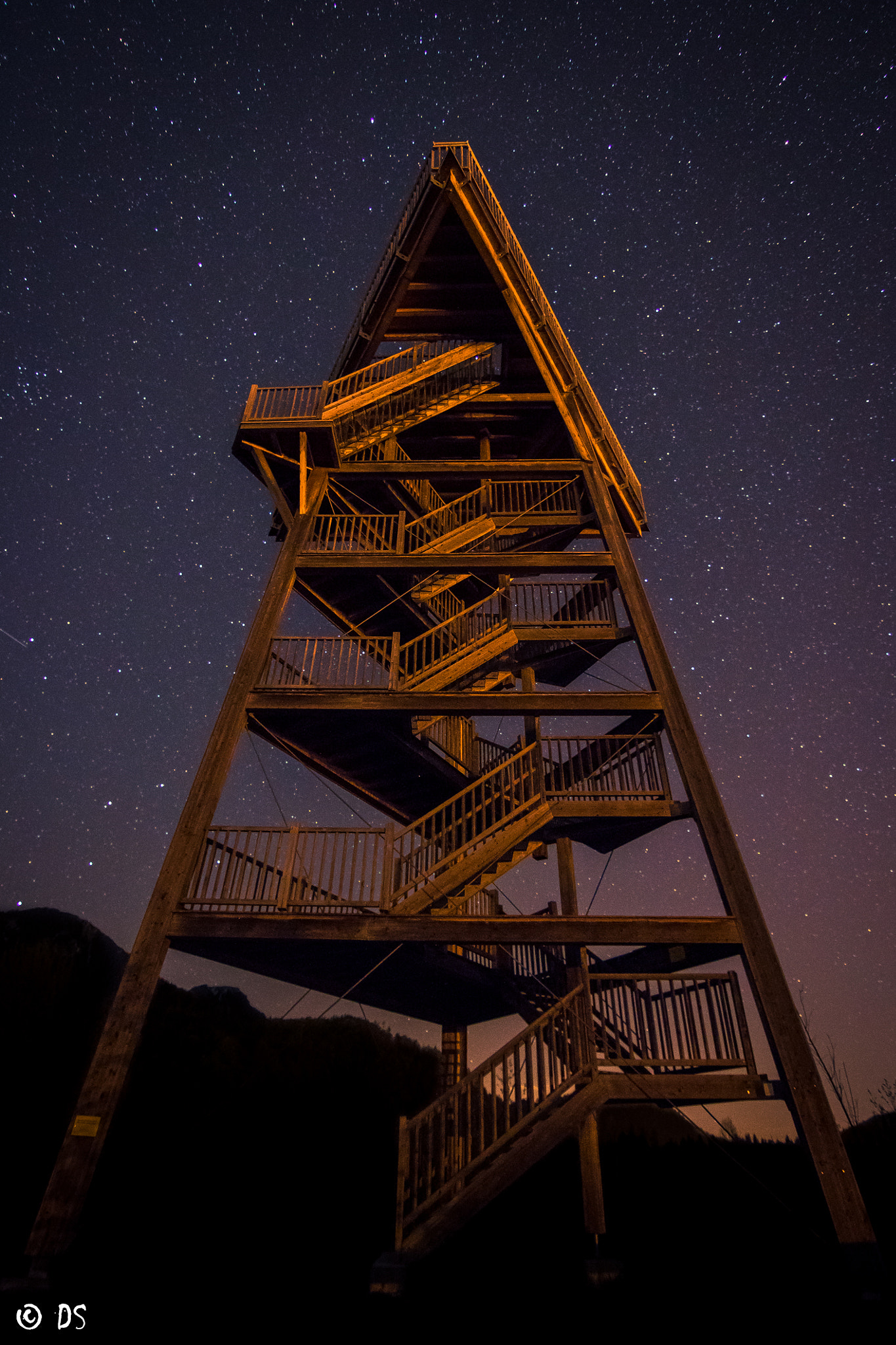 Canon EOS 760D (EOS Rebel T6s / EOS 8000D) sample photo. Vogelturm bei nacht photography