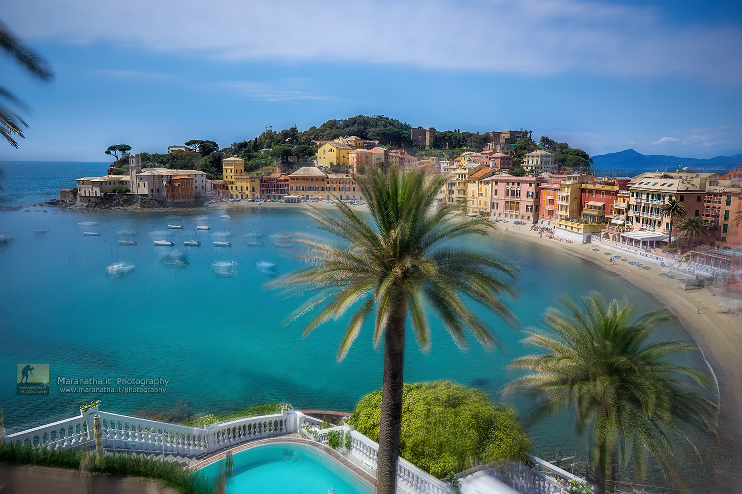 Canon TS-E 24.0mm f/3.5 L II sample photo. East bay - sestri levante photography