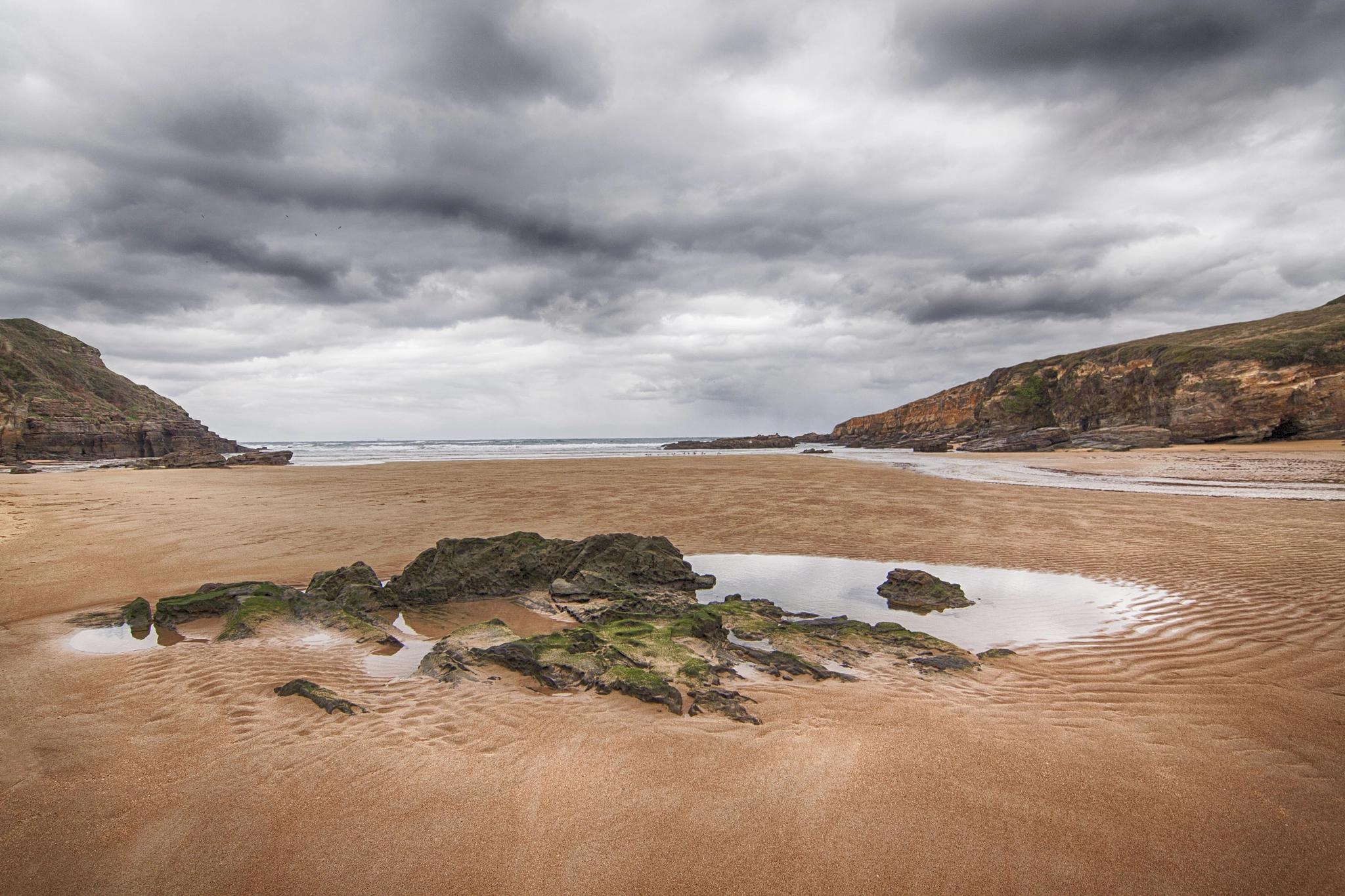 Tokina AT-X Pro 12-24mm F4 (IF) DX sample photo. Galizano, santander, spain, beautiful beach in a cloudy day photography