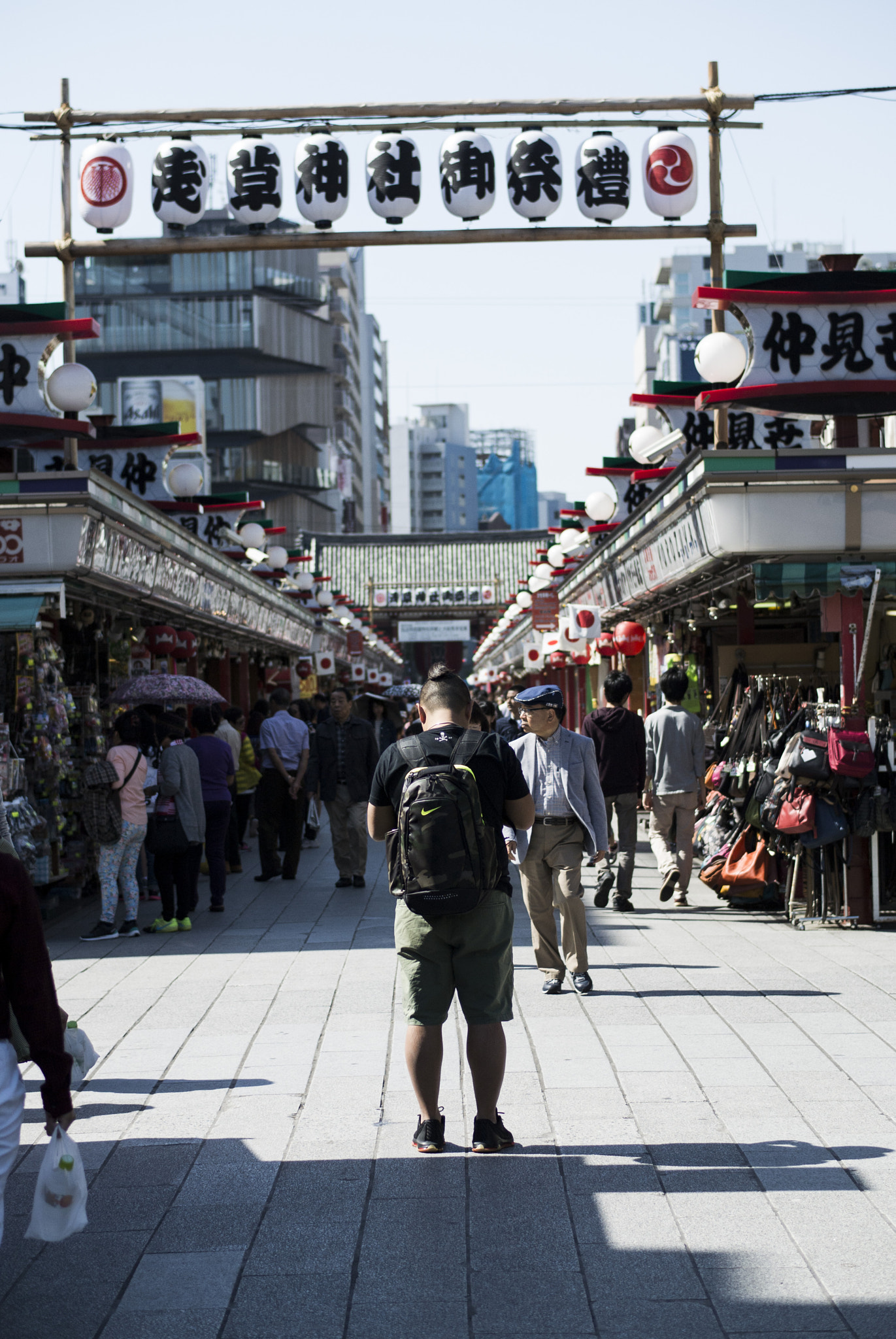 Nikon 1 Nikkor 32mm F1.2 sample photo. Asakusa traveler photography