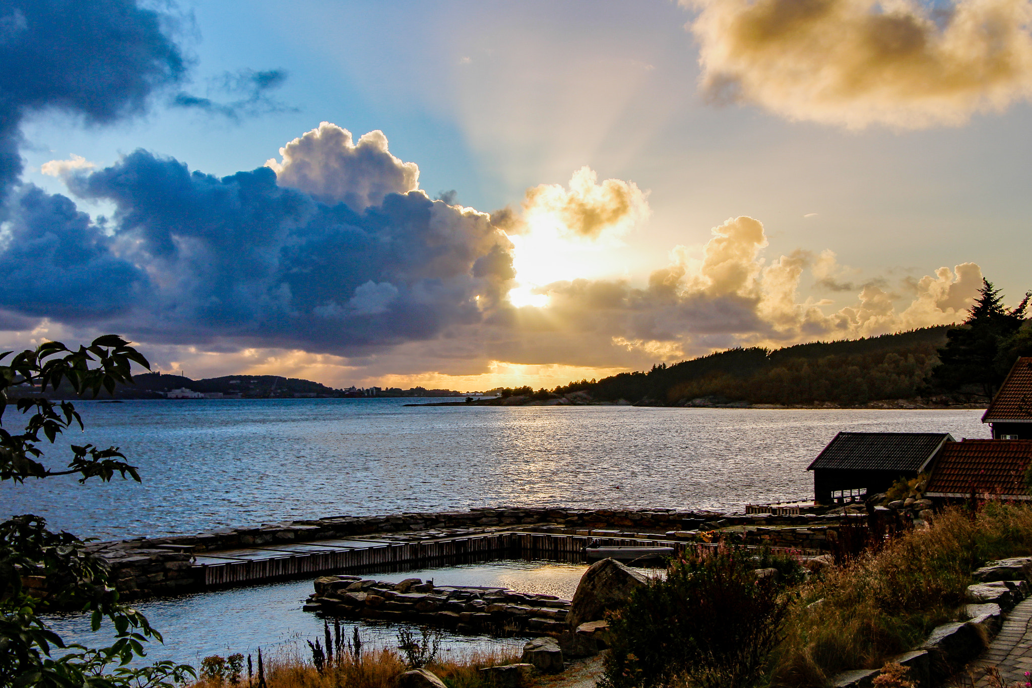 Canon EF-S 18-135mm F3.5-5.6 IS STM sample photo. Sunset on Åmøy photography