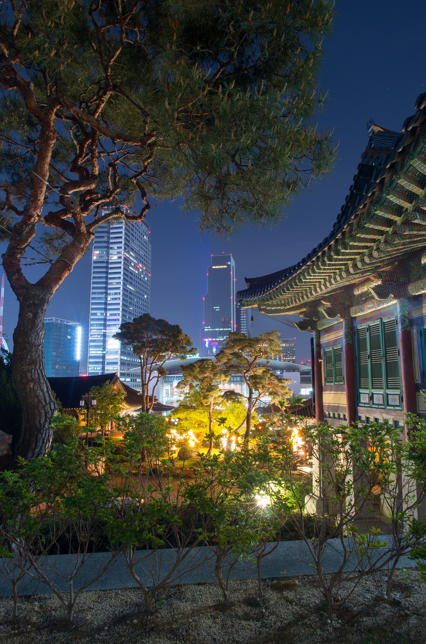 Pentax K-5 II sample photo. Bongeunsa temple, night festival, seoul photography