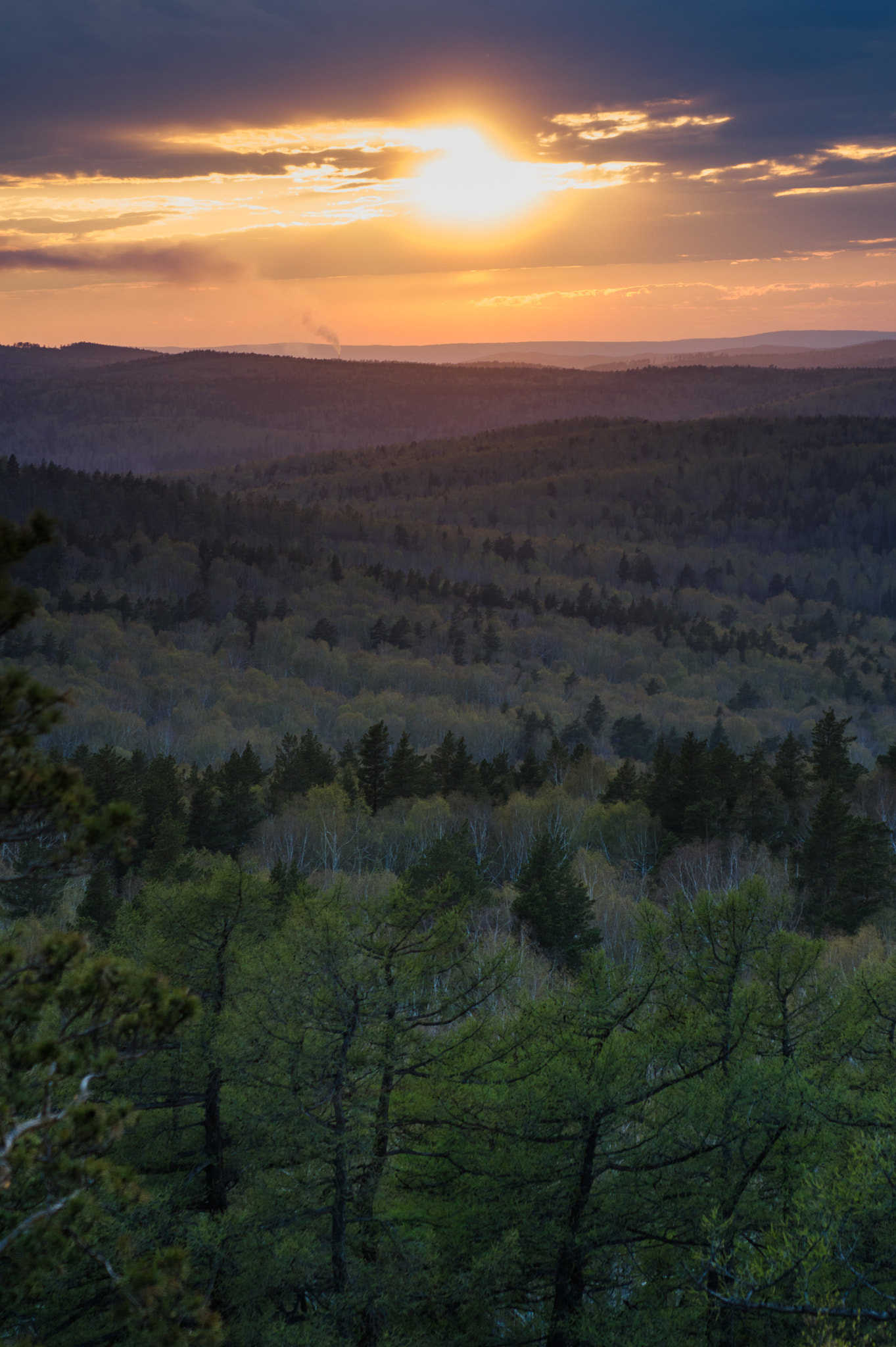 Sony Alpha DSLR-A450 + Sigma 28-70mm EX DG F2.8 sample photo. Sunset photography