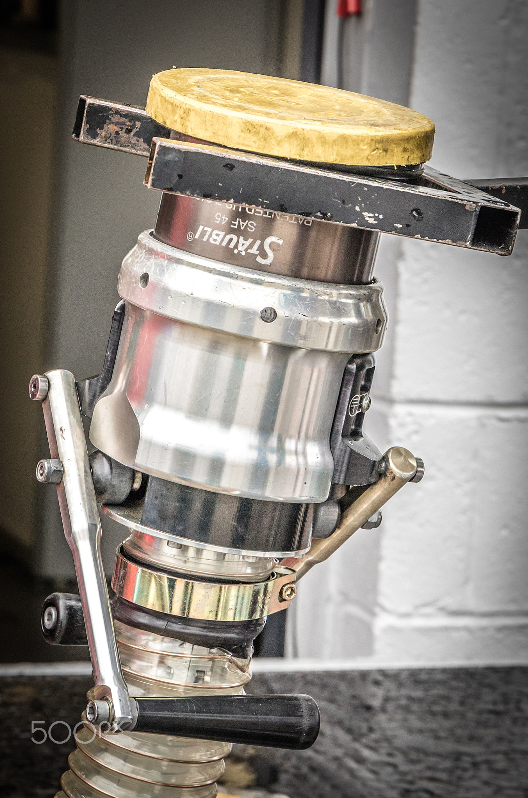 Canon EOS 5DS sample photo. Refuel photography