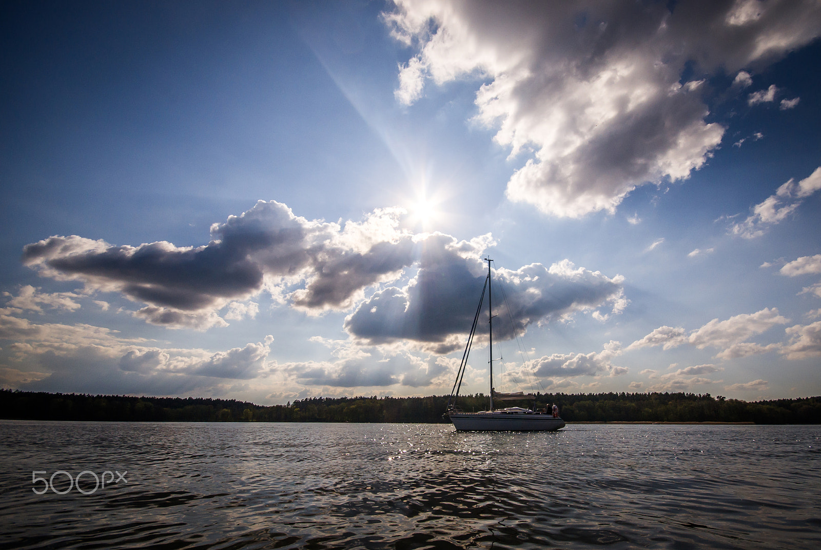 Sigma AF 10-20mm F4-5.6 EX DC sample photo. Sail towards the sun photography