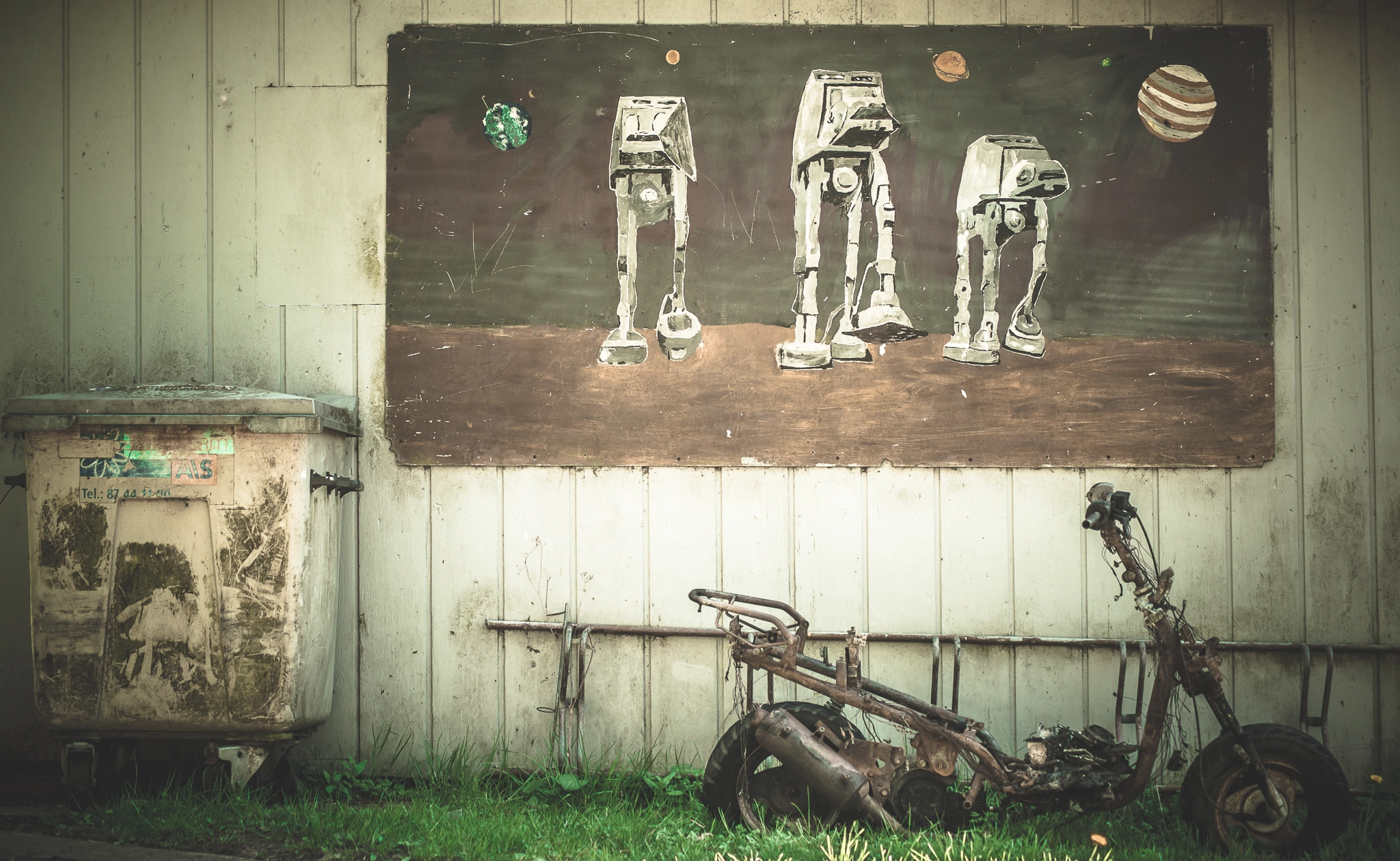 AF Zoom-Nikkor 75-300mm f/4.5-5.6 sample photo. At-at's photography