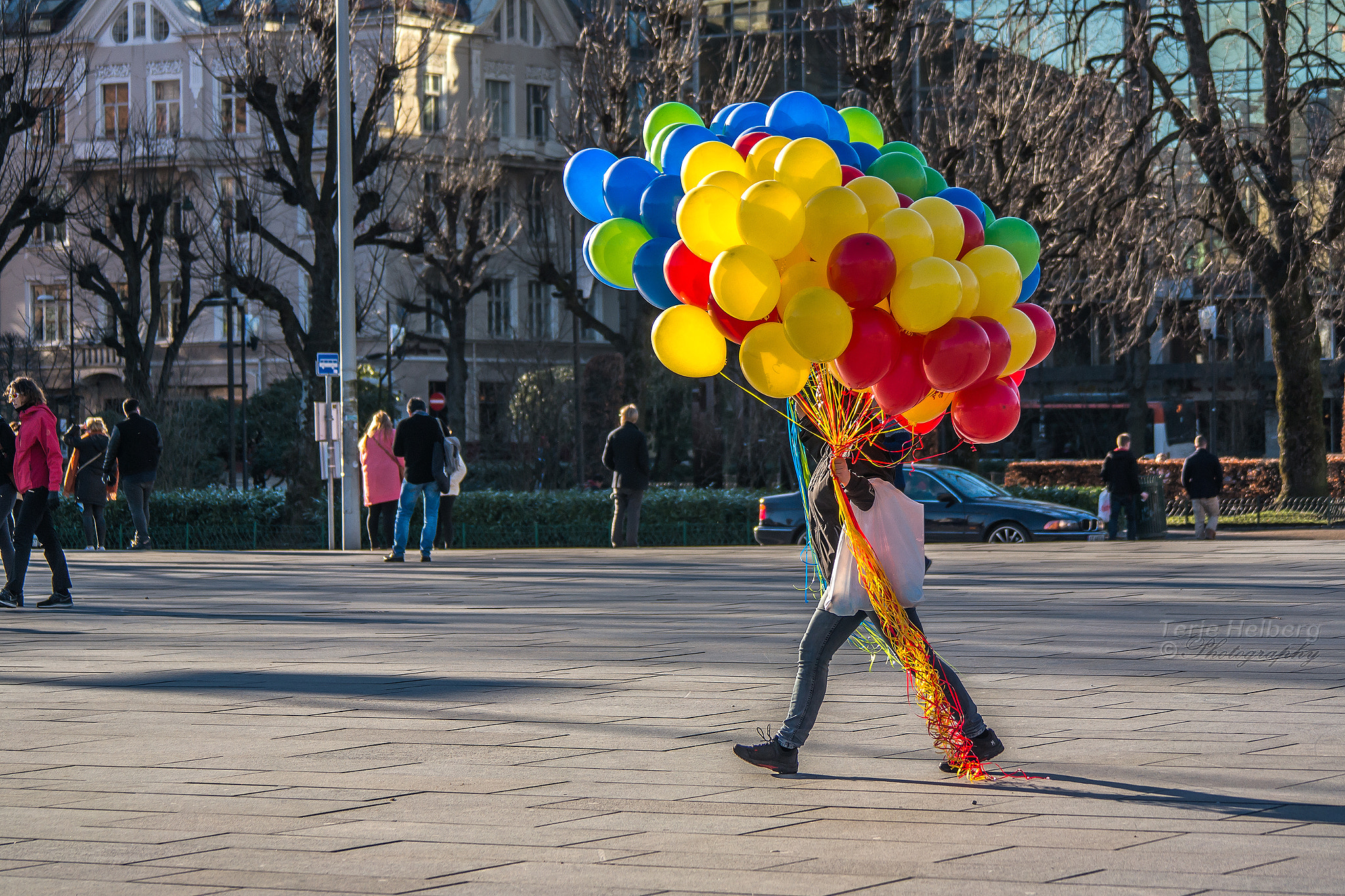 Samsung NX1000 + Samsung NX 50-200mm F4-5.6 ED OIS sample photo. Balloons photography