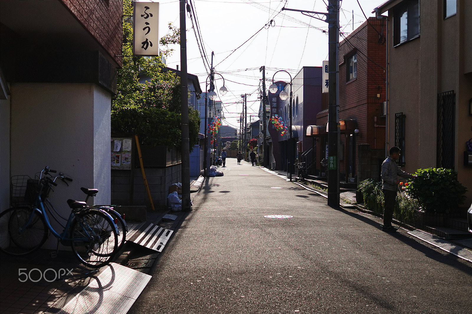 Sony Alpha a5000 (ILCE 5000) + Sigma 30mm F2.8 EX DN sample photo. Morning street photography