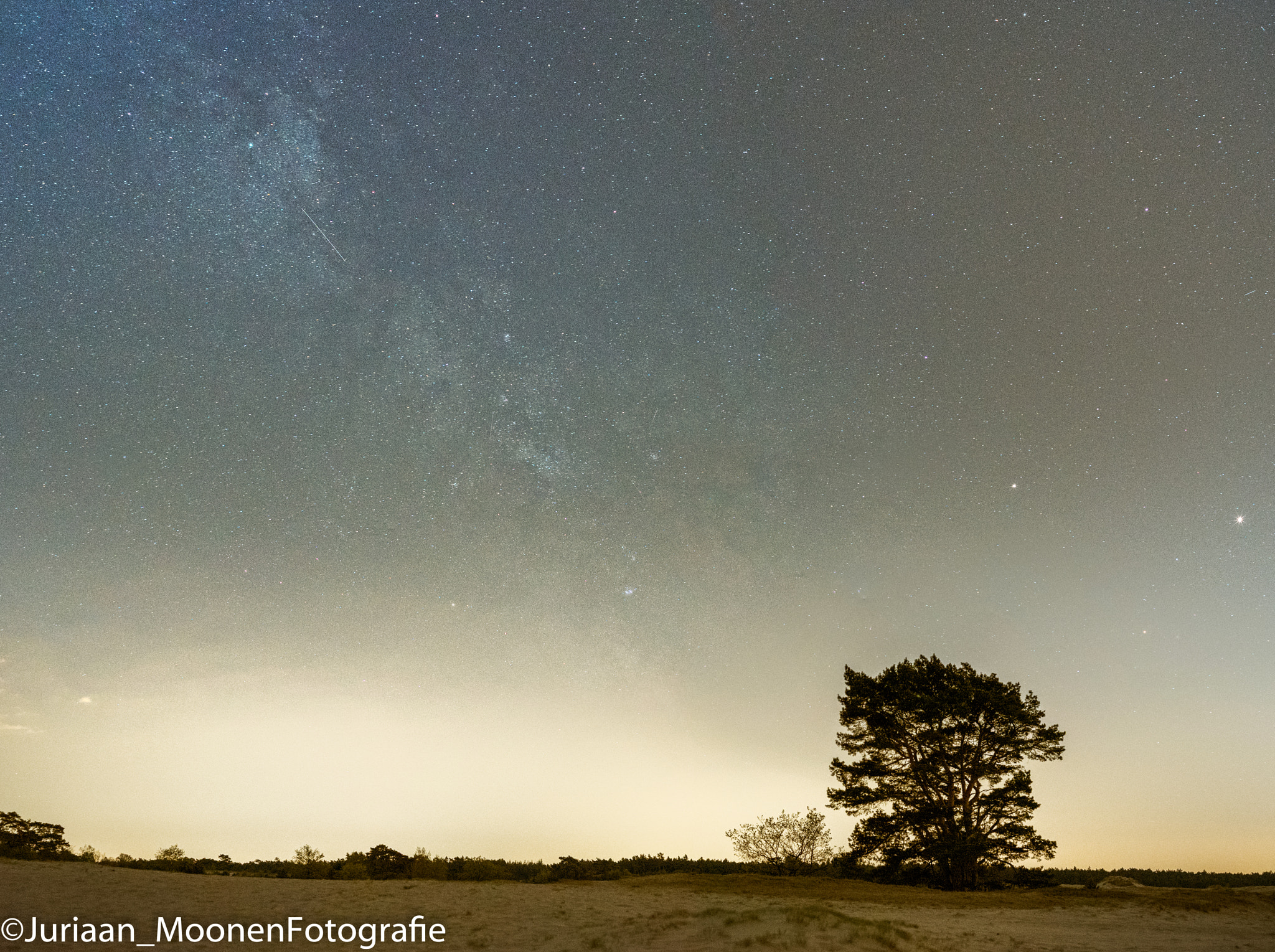 E 50mm F2 sample photo. Behind the light pollution photography