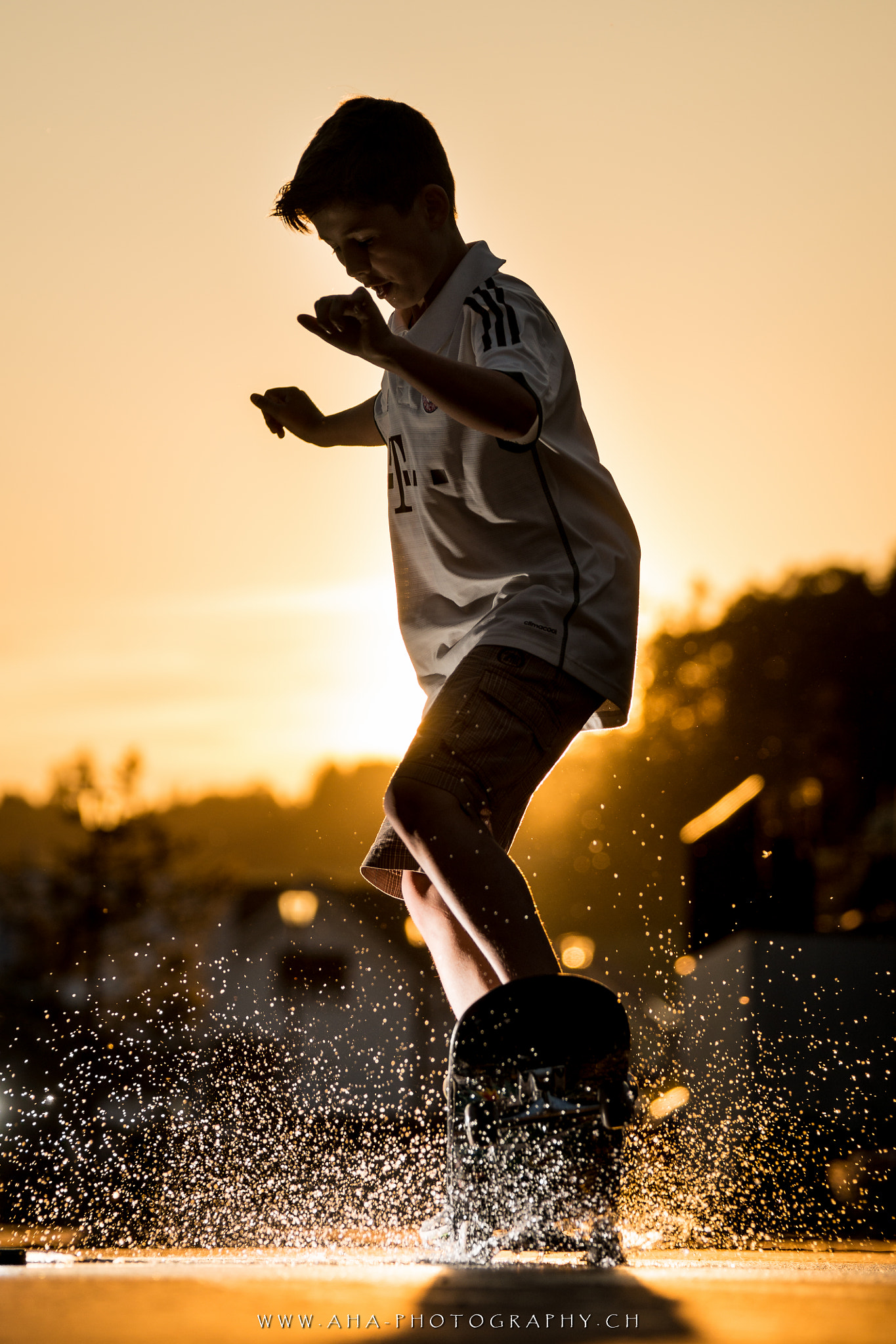 Sony a99 II + Sony 70-400mm F4-5.6 G SSM sample photo. Skateboarder playing with water photography