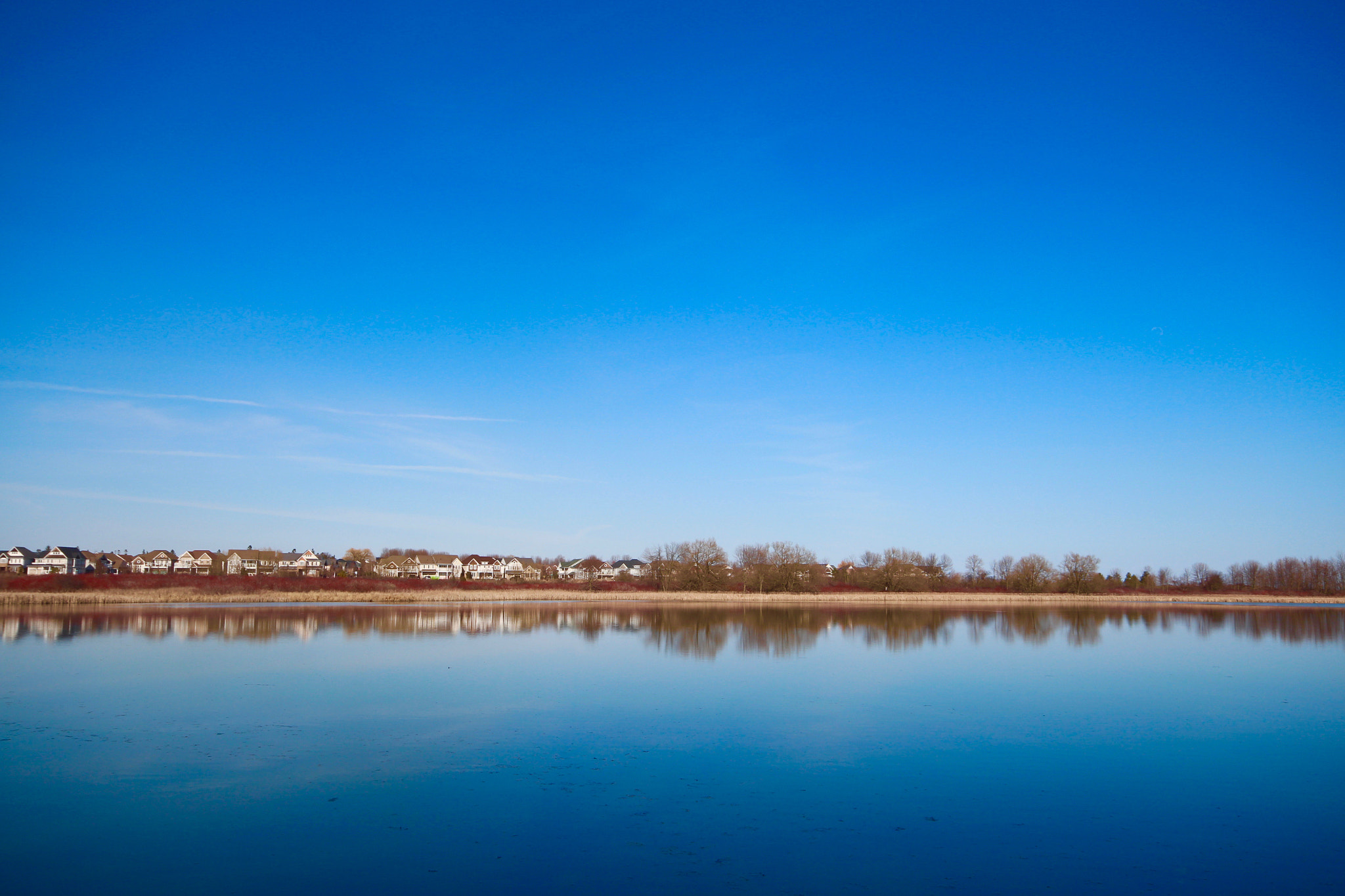 Canon EOS 700D (EOS Rebel T5i / EOS Kiss X7i) + Sigma 10-20mm F4-5.6 EX DC HSM sample photo. Far shore photography