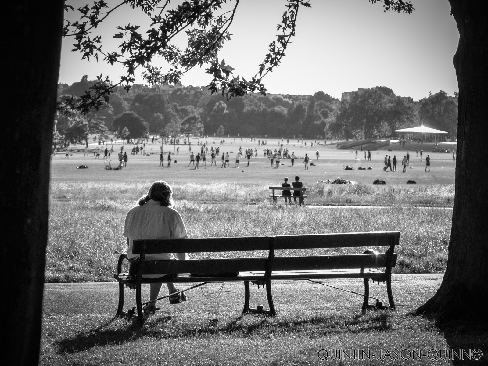 Nikon D5000 + Nikon AF Nikkor 50mm F1.8D sample photo. Watching the watchers photography