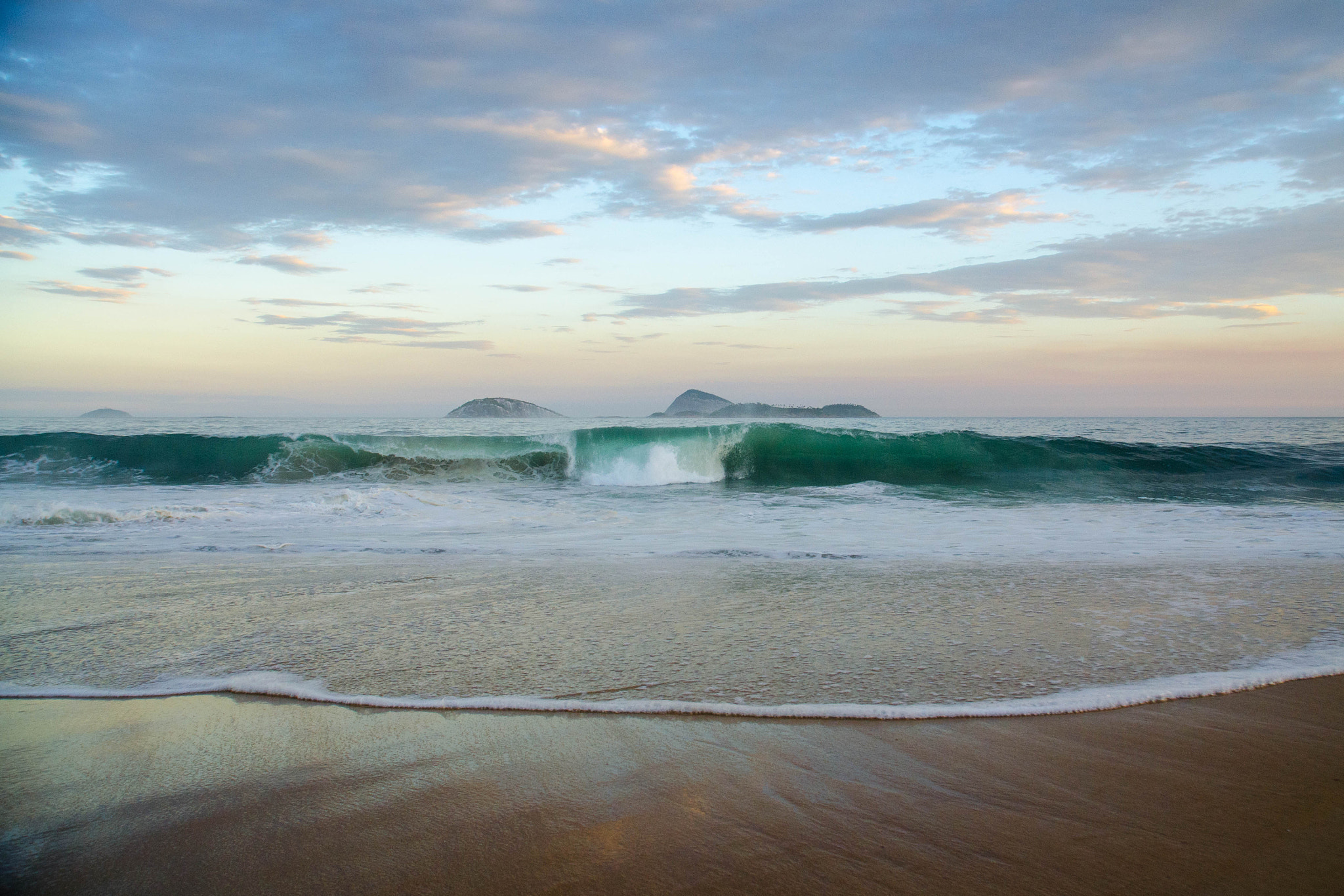 Nikon D5100 + Nikon PC-E Nikkor 24mm F3.5D ED Tilt-Shift sample photo. The wave | 115/365 photography