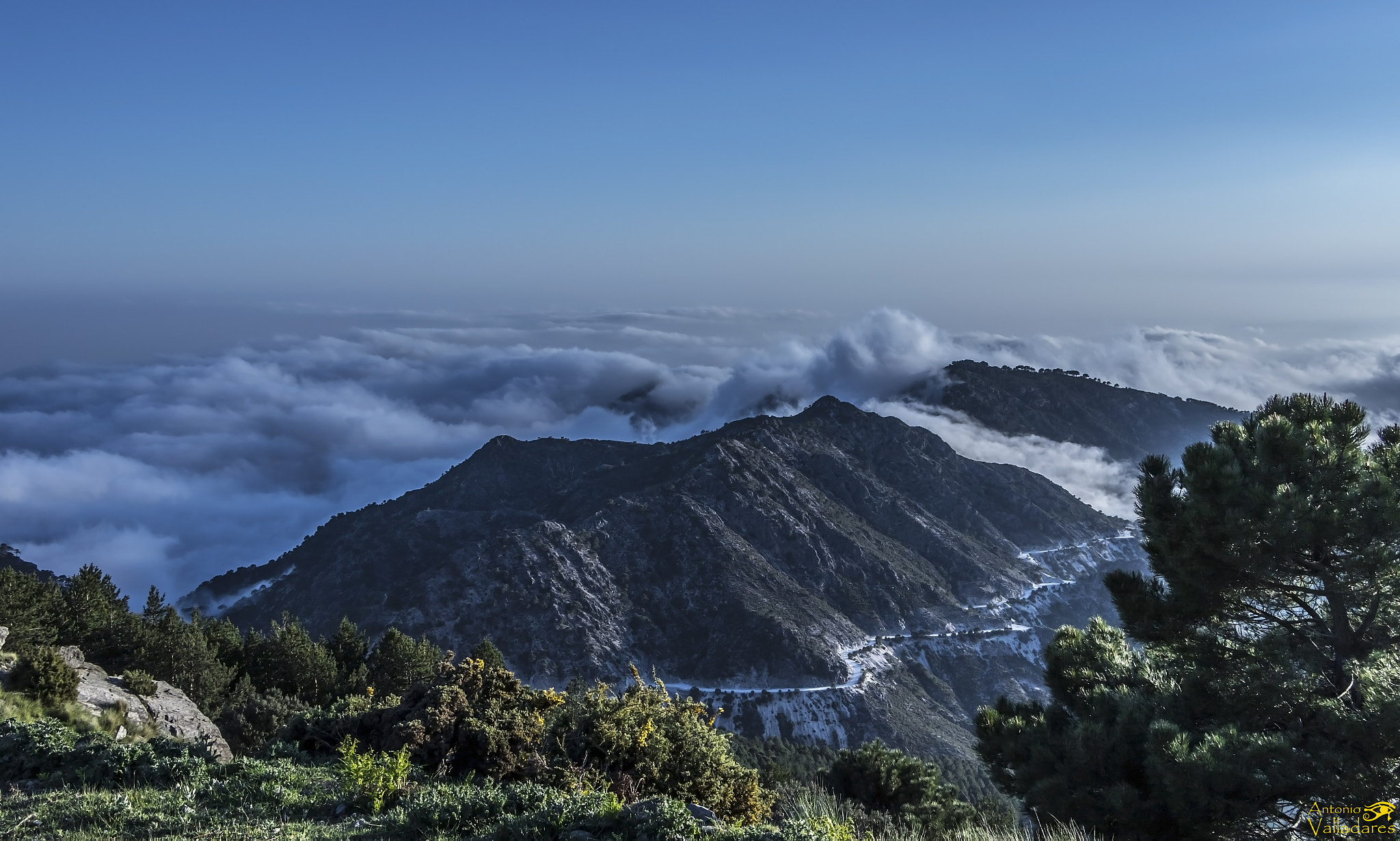 Canon EF-S 18-135mm F3.5-5.6 IS STM sample photo. Mar de nubes photography
