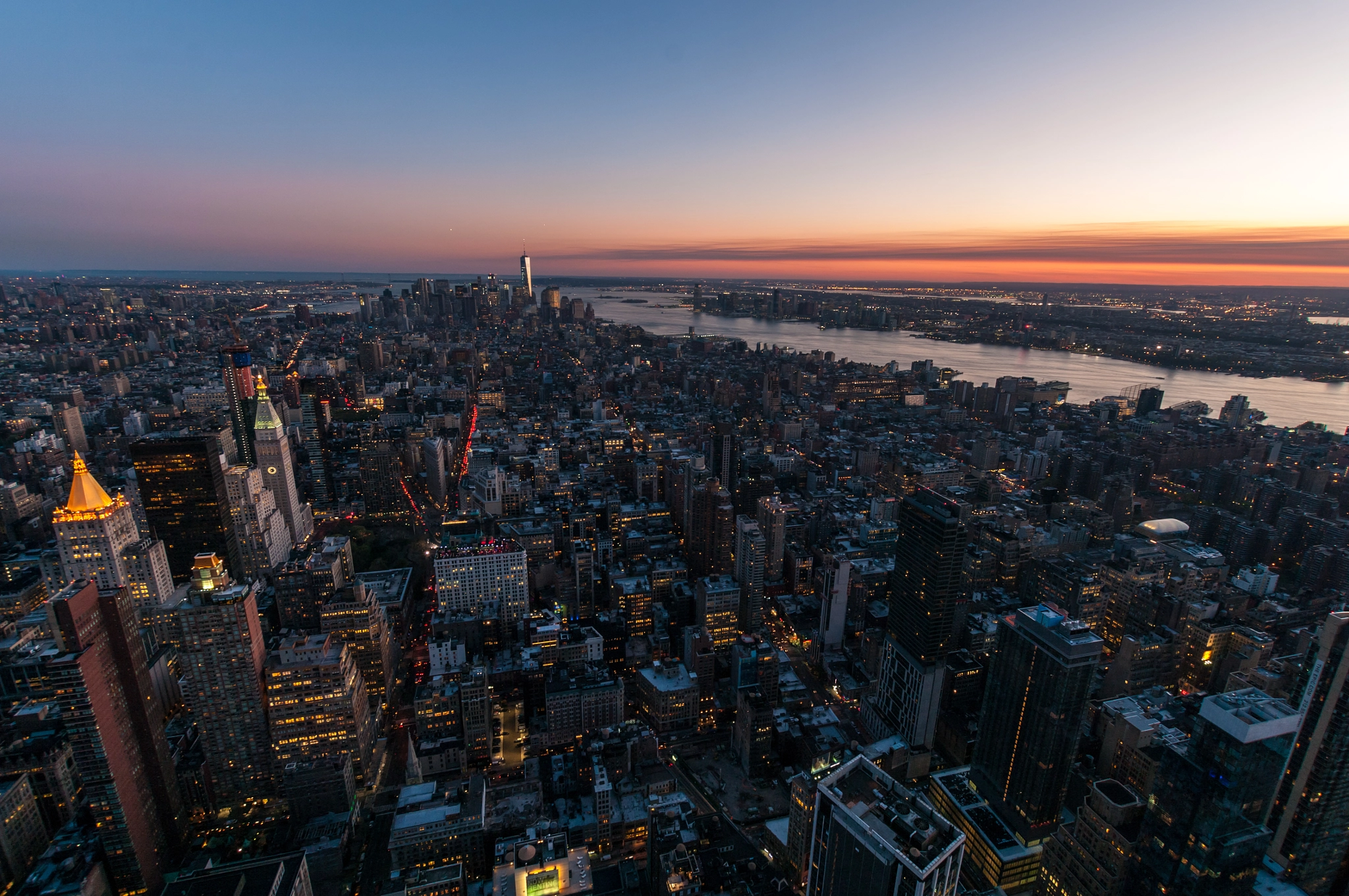 Pentax K20D + Sigma 10-20mm F3.5 EX DC HSM sample photo. Manhattan from empire state building photography