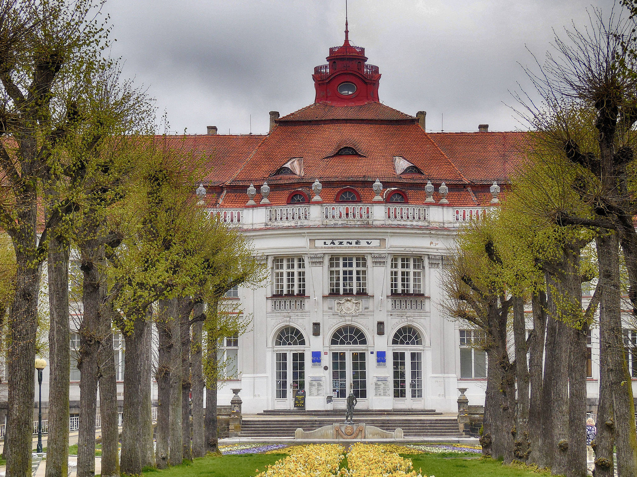 Samsung WB2200F sample photo. Karlovy vary photography