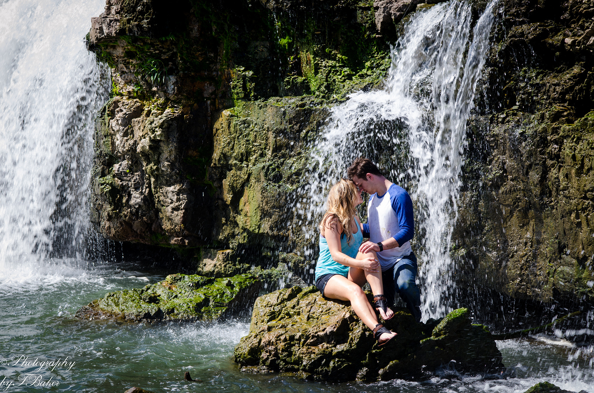 Nikon D7000 + Sigma 50-150mm F2.8 EX APO DC HSM II sample photo. Young love photography