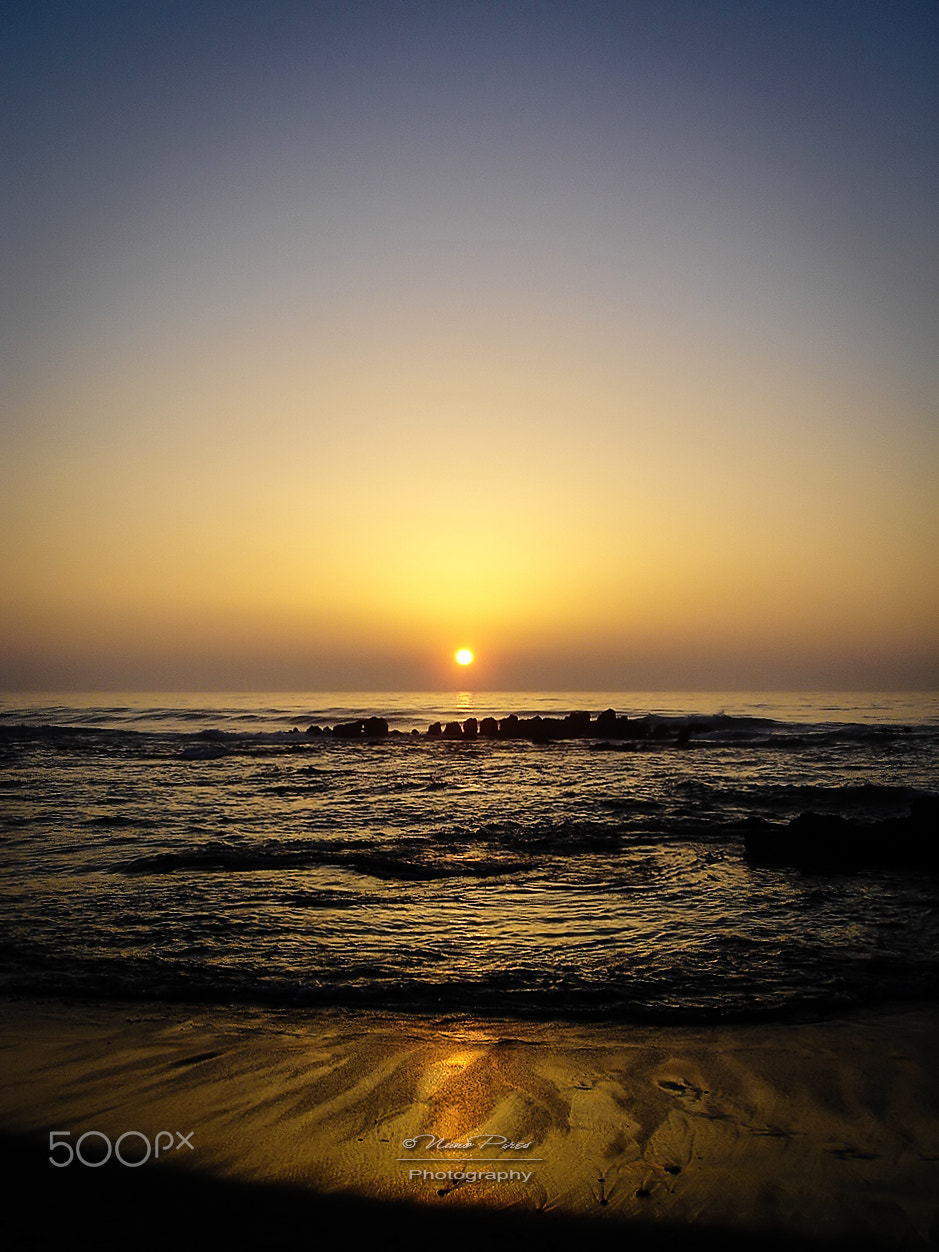 Sony DSC-P100 sample photo. Sunset rocks photography