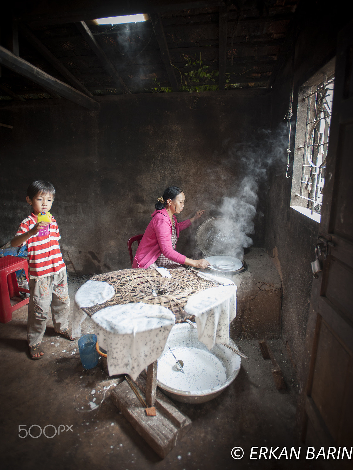 Nikon AF-S Nikkor 17-35mm F2.8D ED-IF sample photo. Mothers around the world photography