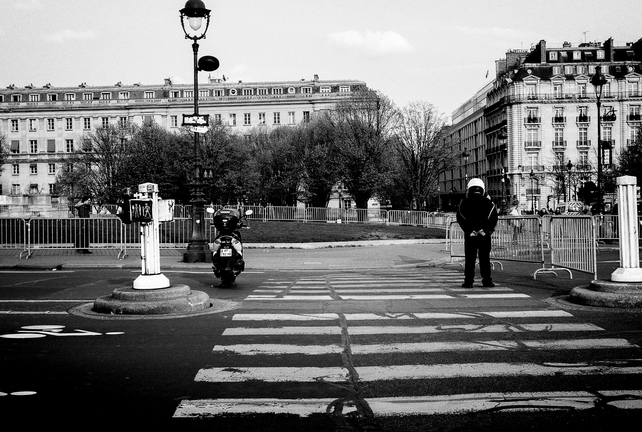 Leica M8 sample photo. Compagnons en attente-3.jpg photography