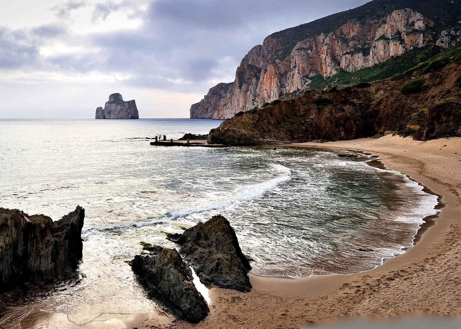 Nikon AF-S Nikkor 17-35mm F2.8D ED-IF sample photo. Costa verde photography