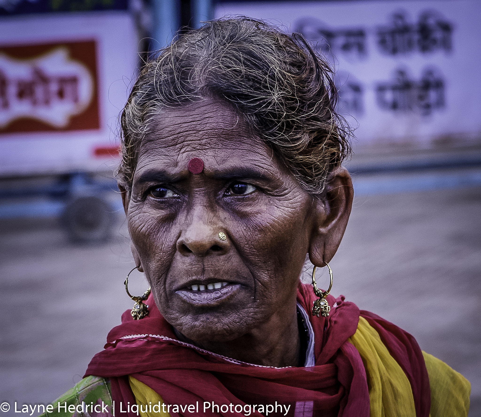 Tamron AF 28-75mm F2.8 XR Di LD Aspherical (IF) sample photo. Woman photography