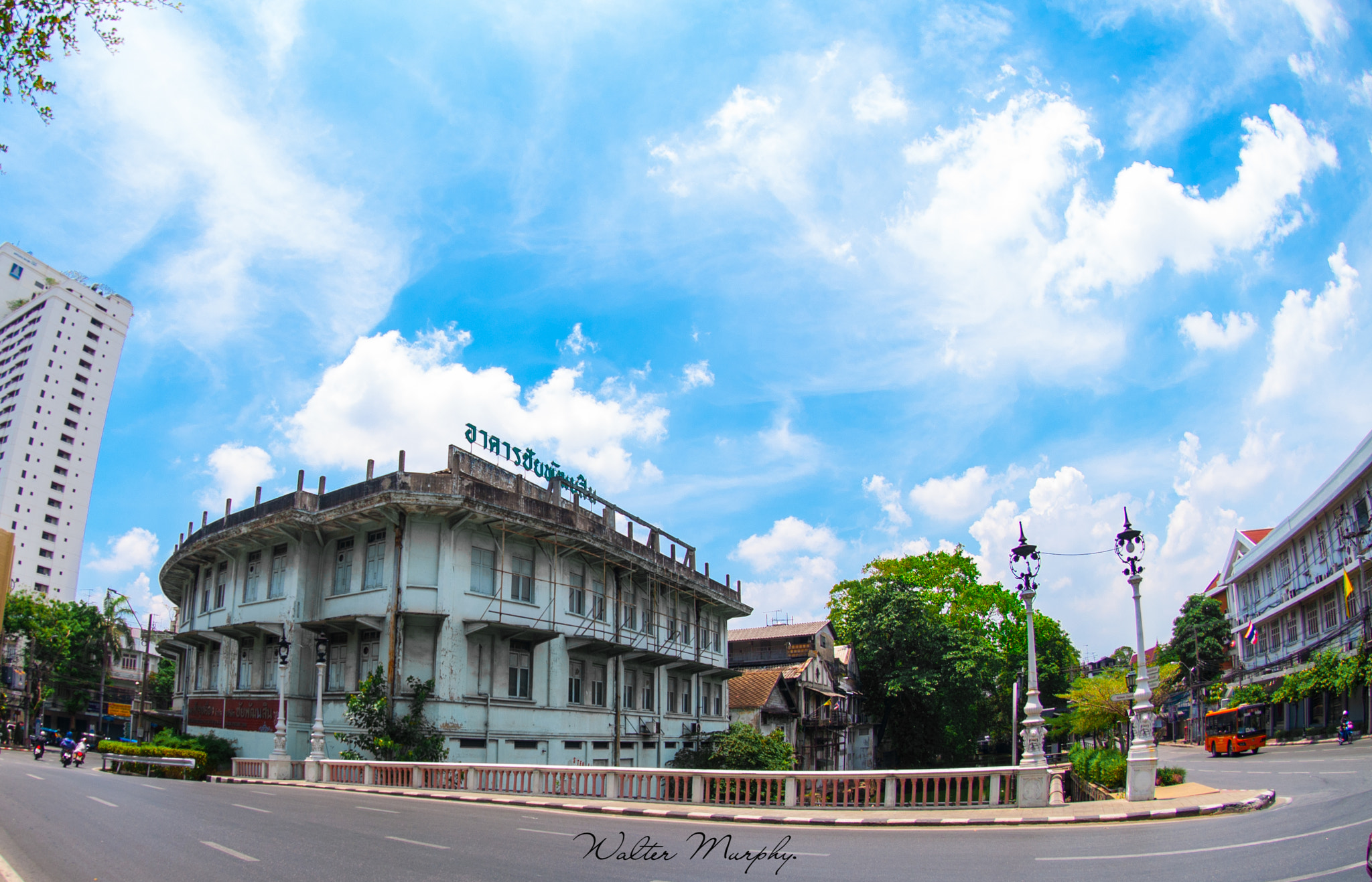 Nikon AF DX Fisheye-Nikkor 10.5mm F2.8G ED sample photo. Colour of the sky. photography